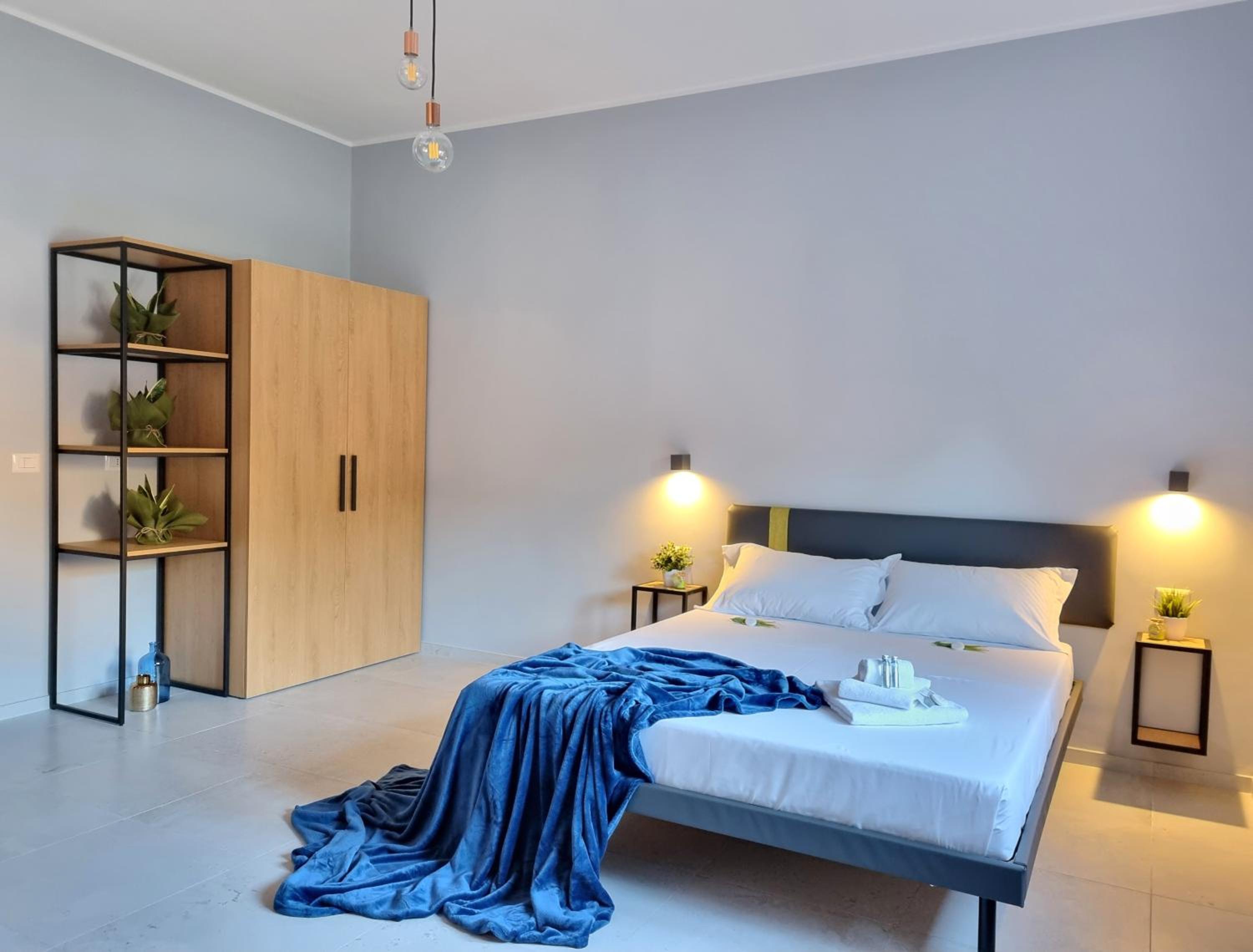 Deluxe Queen Room