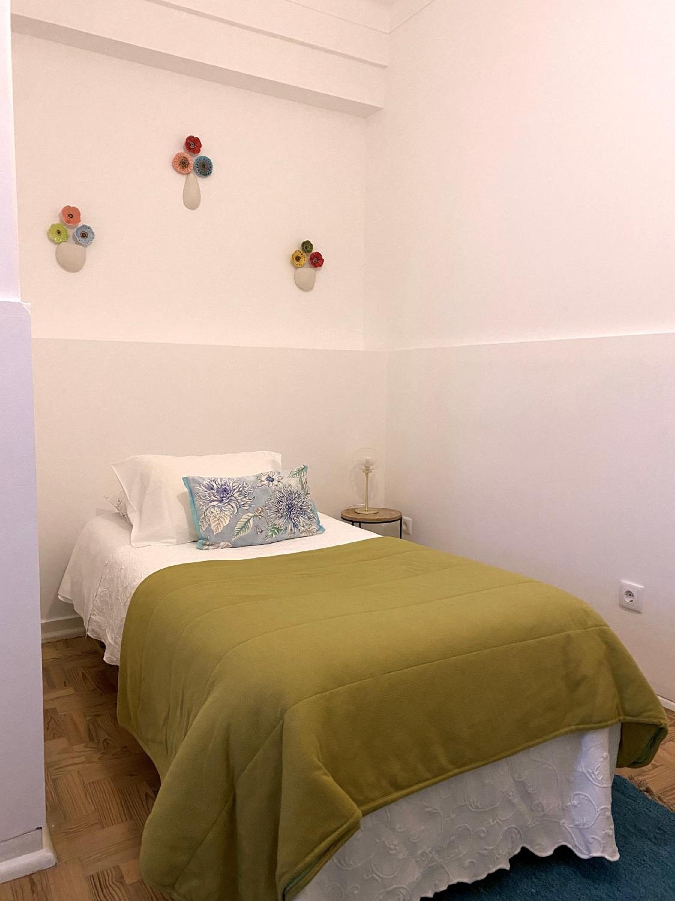 Quarto Individual com Banheiro Privativo