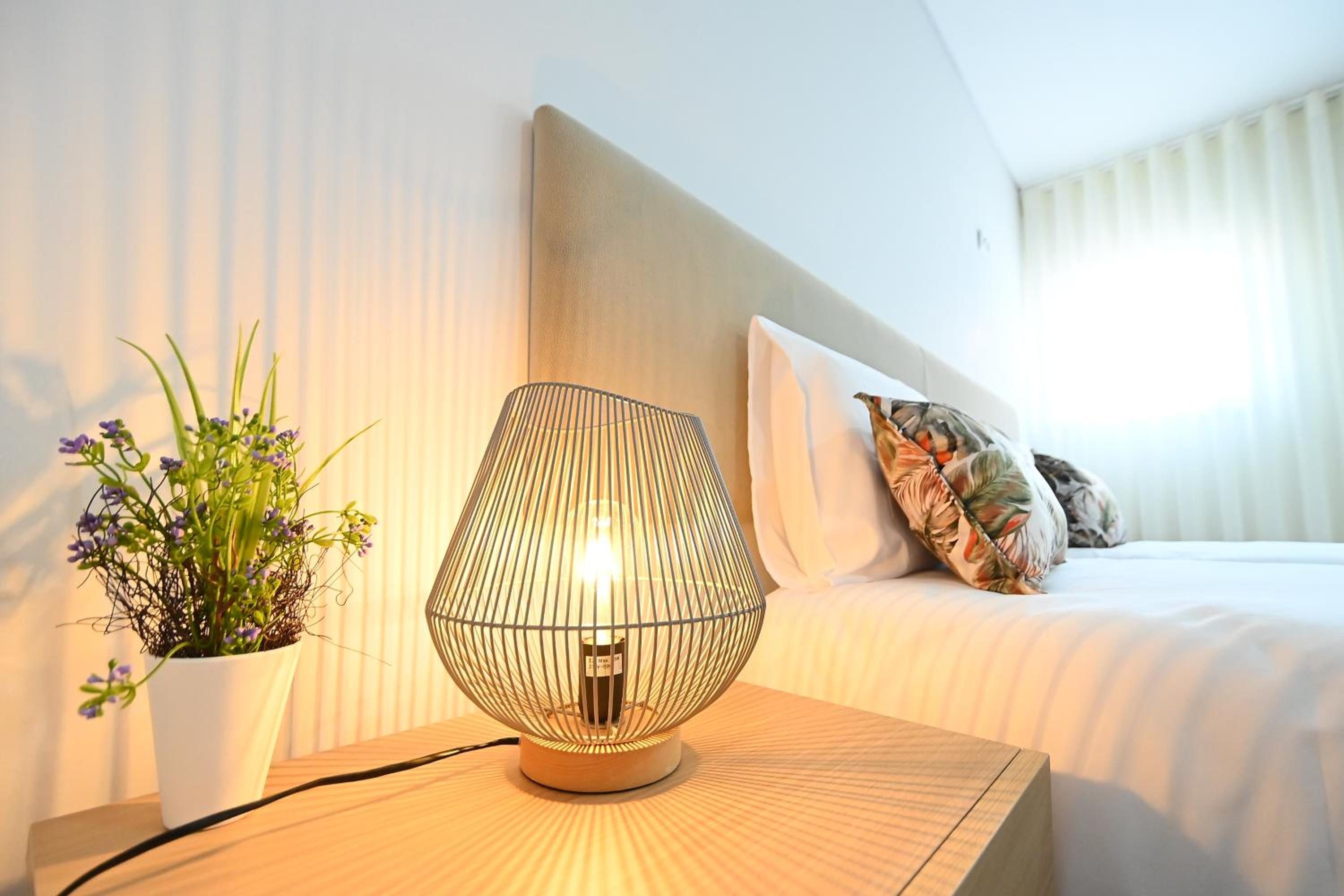 One-Bedroom Apartment - Photo 1