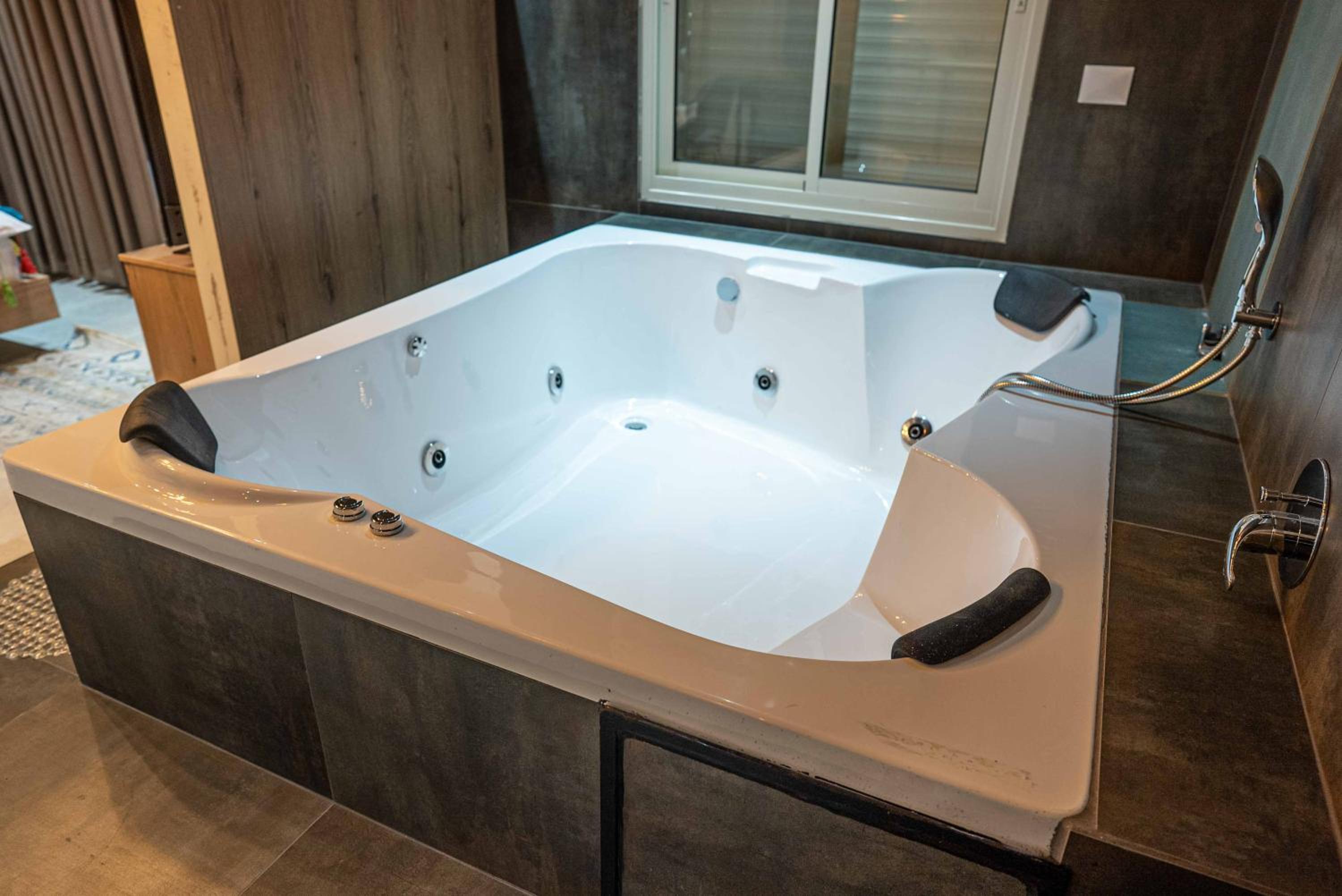 King Room With Spa Bath photo 2