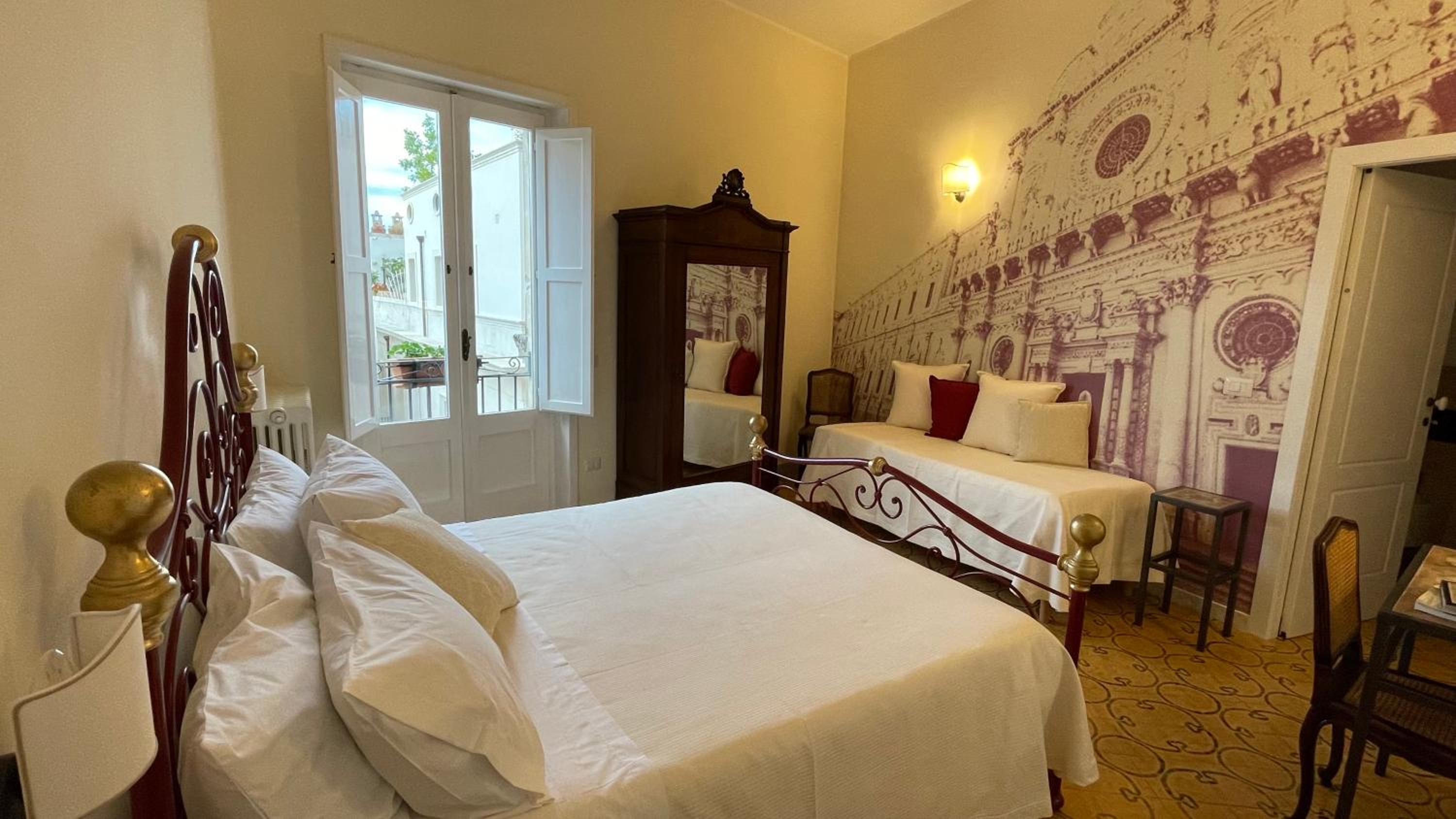 Triple Room with View - Photo 10