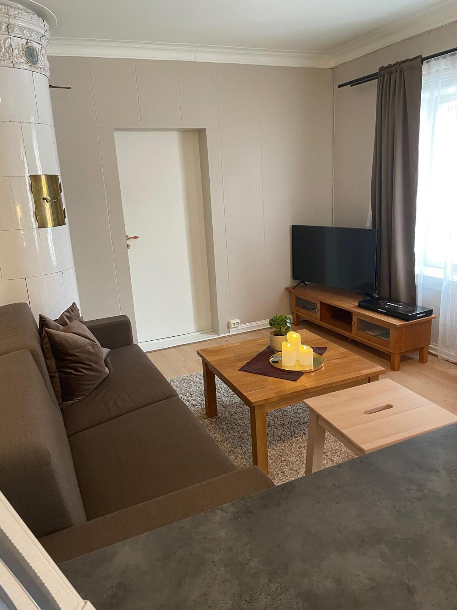 One-Bedroom Apartment - Photo 4