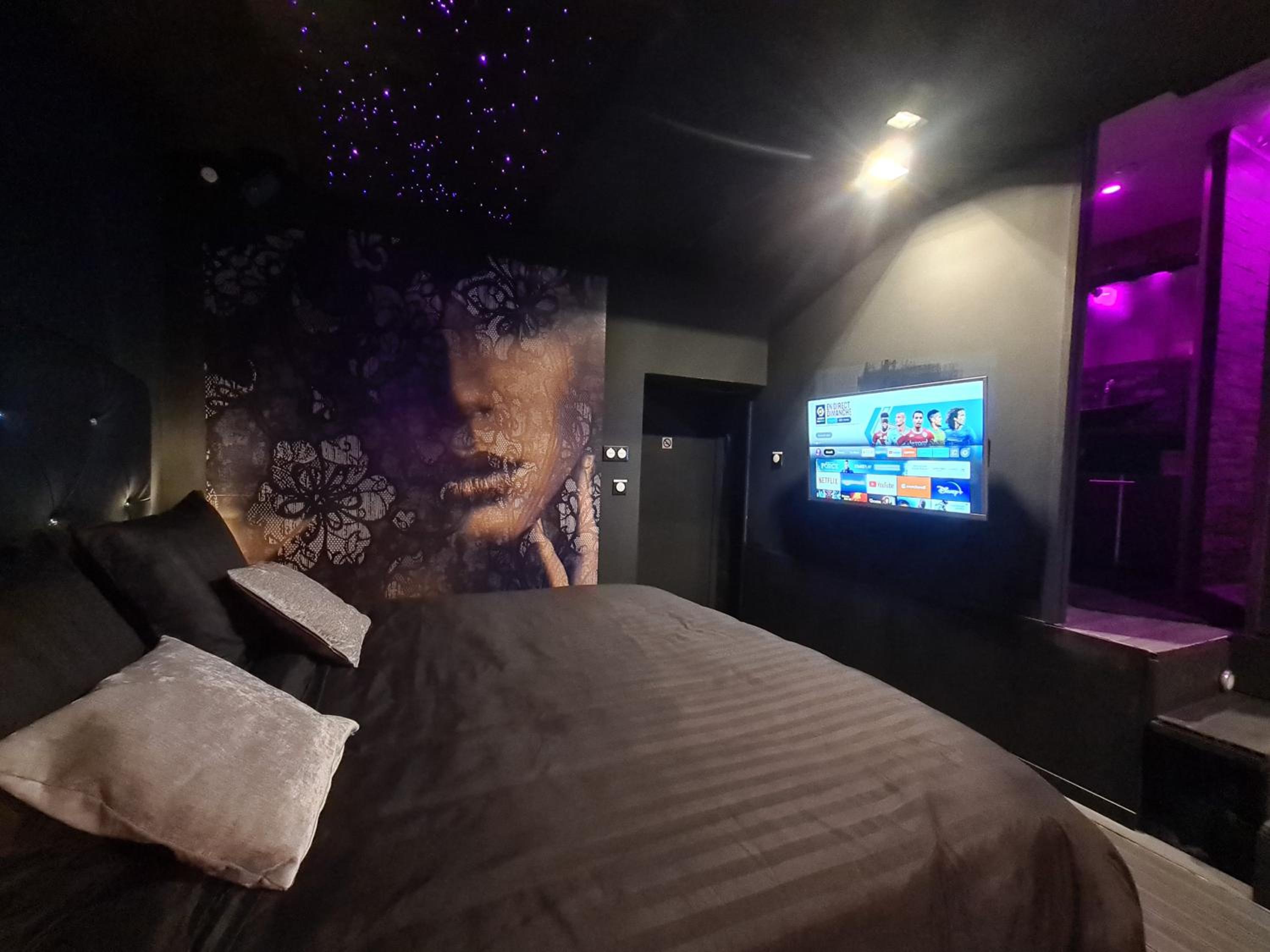 Deluxe Queen Room photo 1