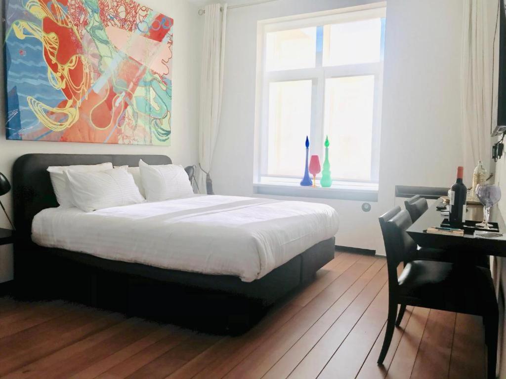 Double Room with Private Bathroom - Photo 1