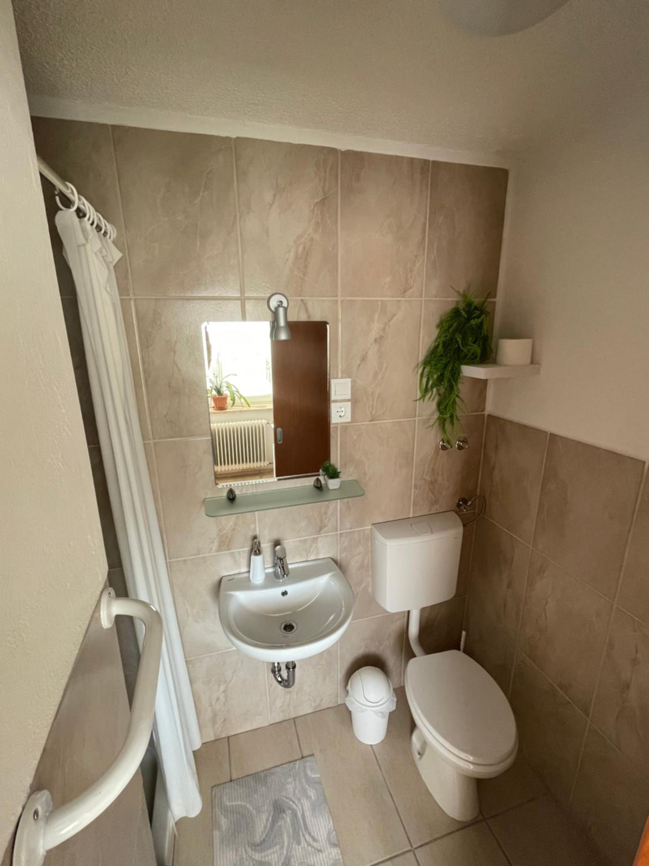 Apartment with Terrace - Photo 3