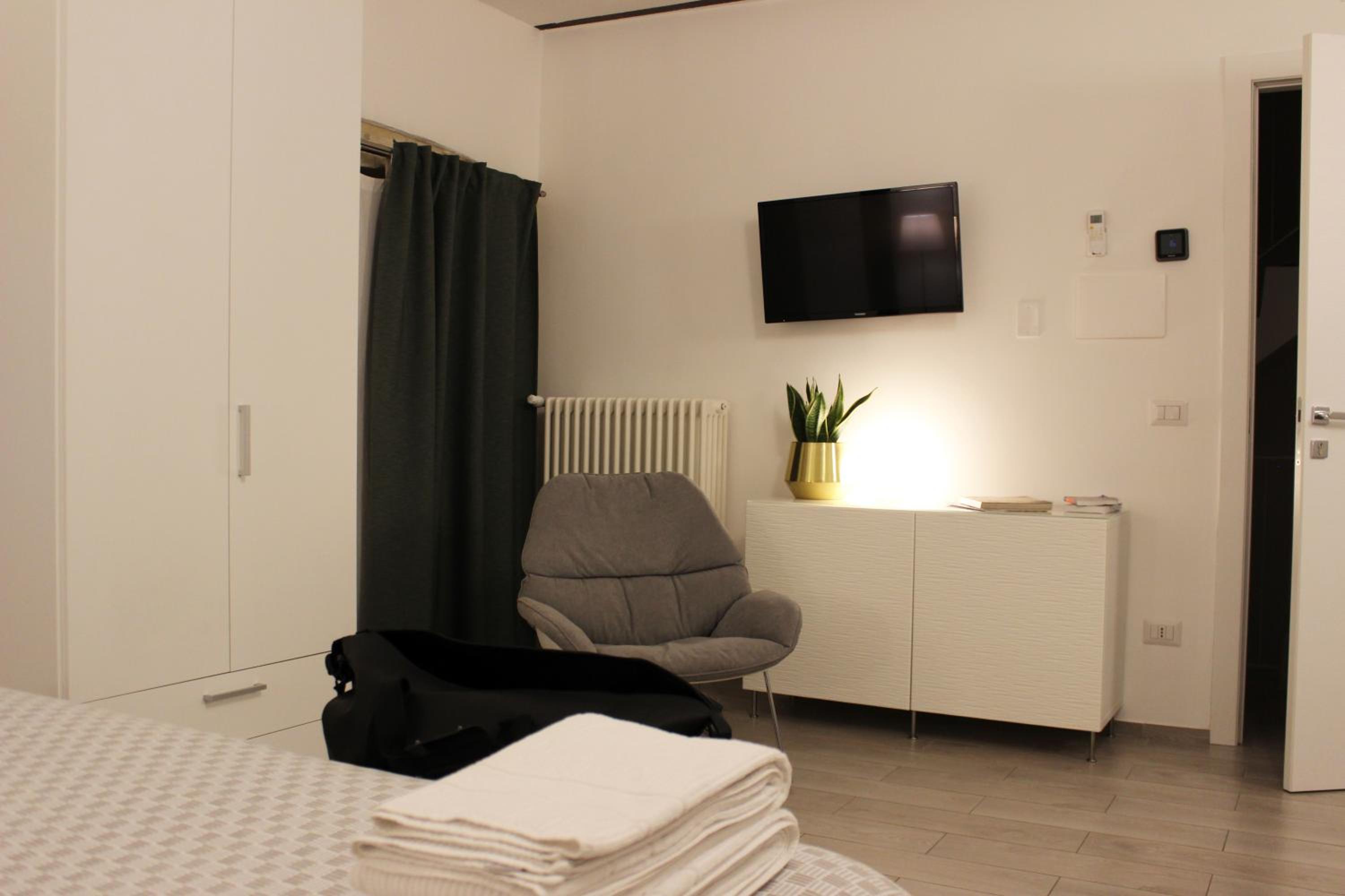 Deluxe Double or Twin Room photo 3