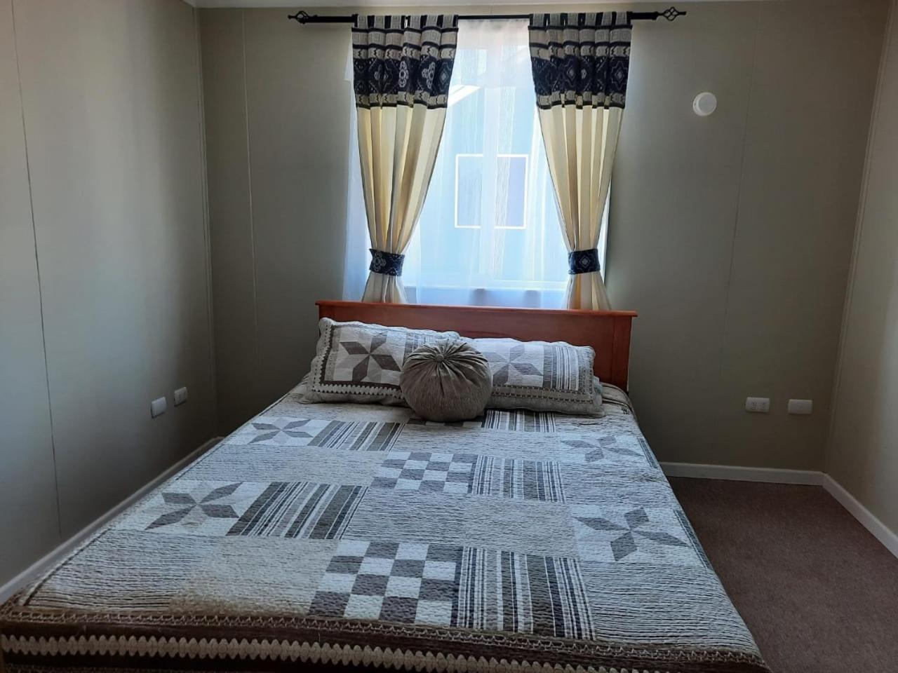 Three-Bedroom House photo 1