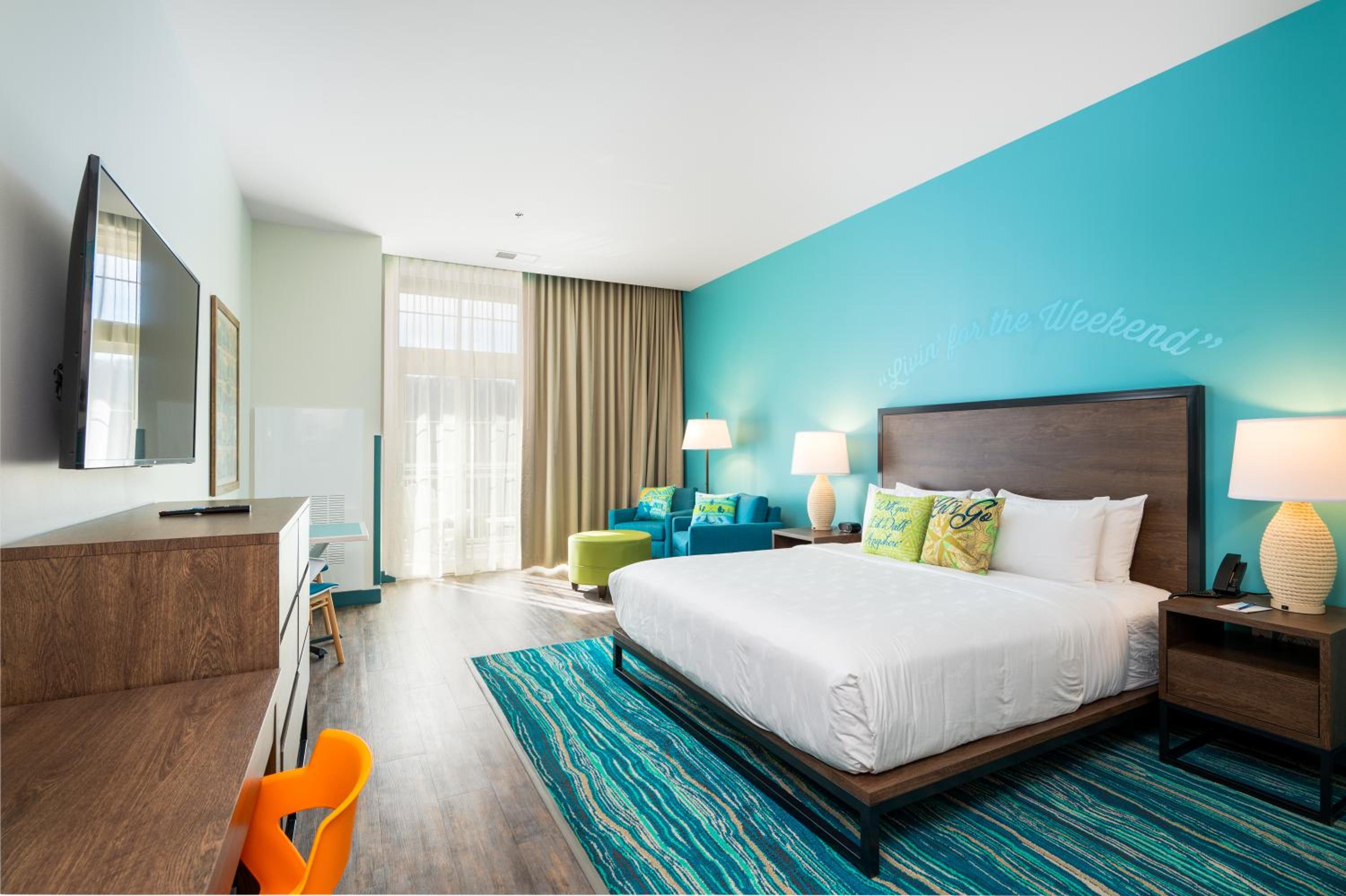 King Room with Balcony - Photo 1