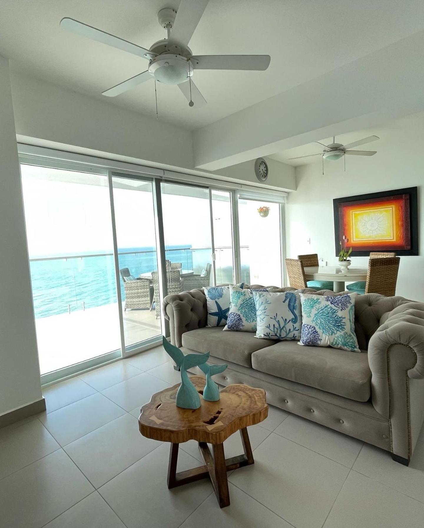 Apartment with Sea View photo 2