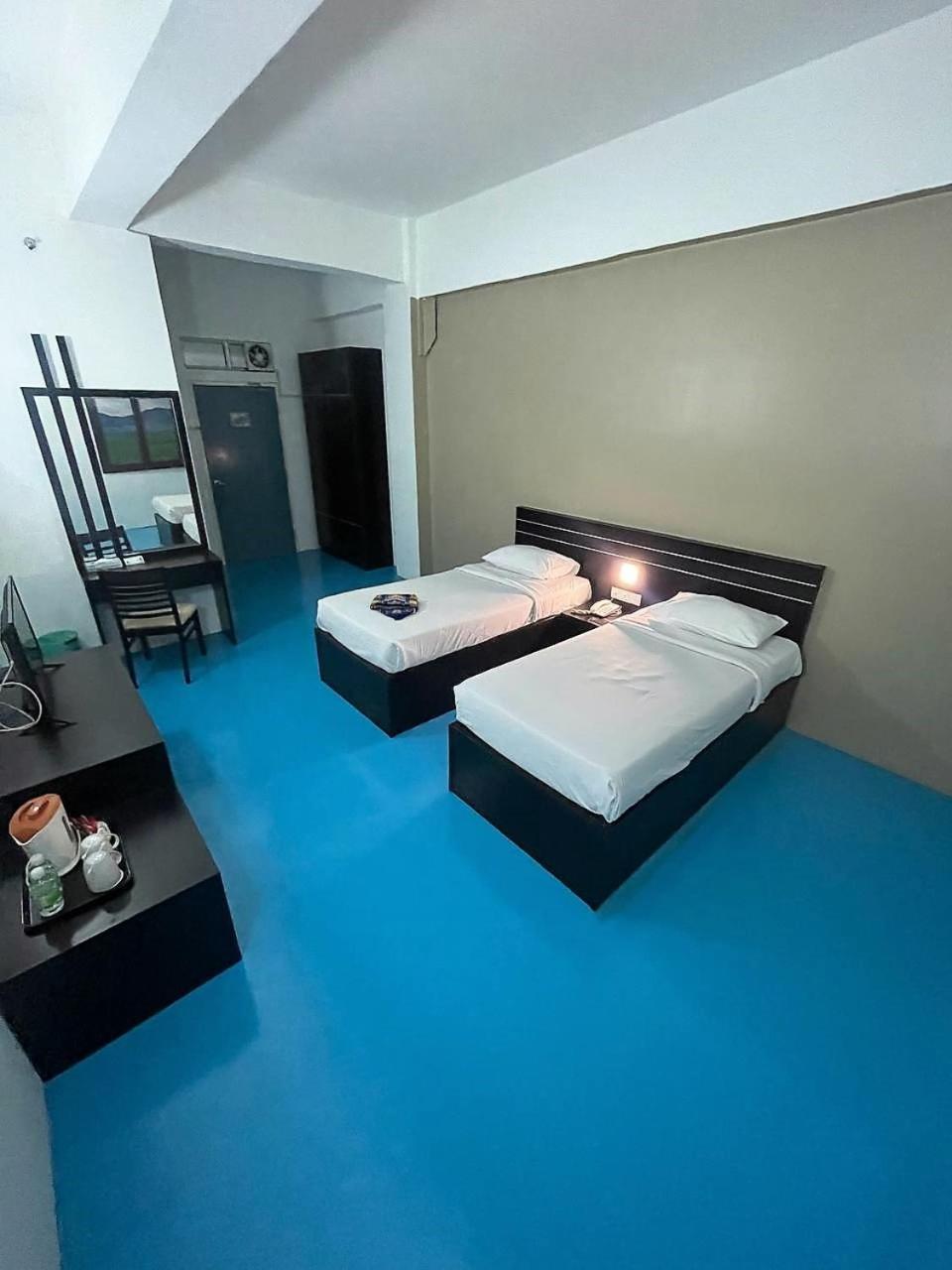 Superior Twin Room No Window