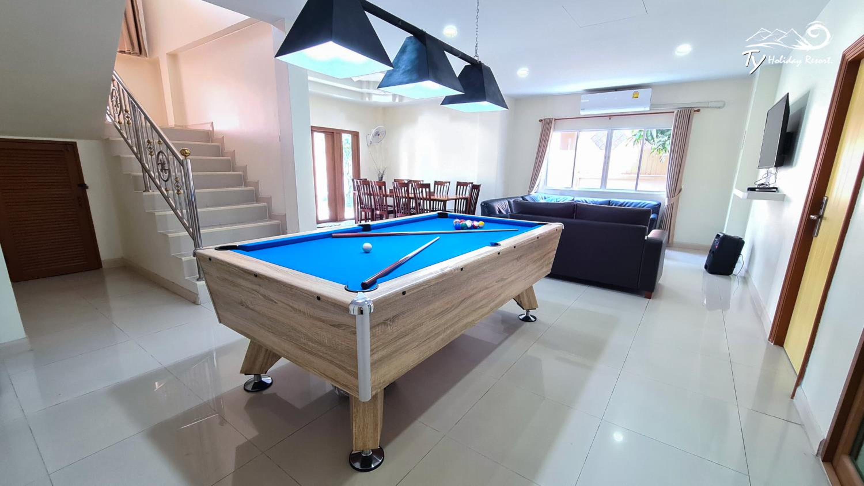 Seven-Bedroom Villa with Private Pool  216 - Photo 5