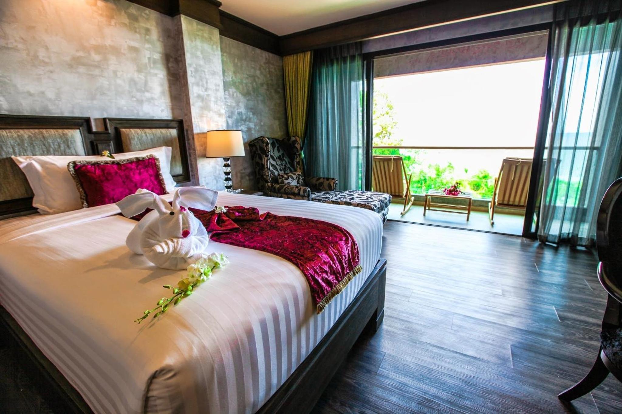 Deluxe Double or Twin Room
