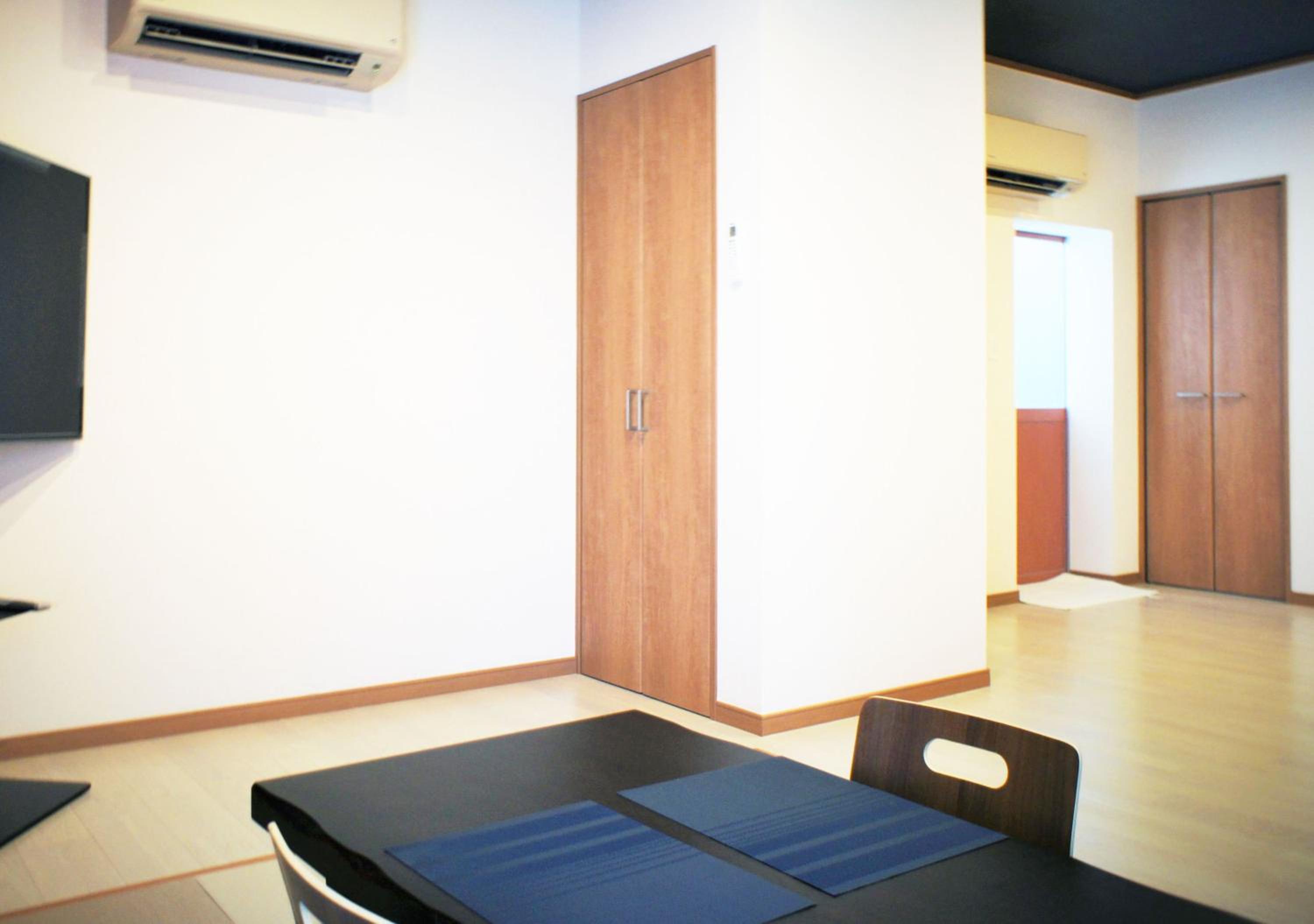 Apartment - Photo 2
