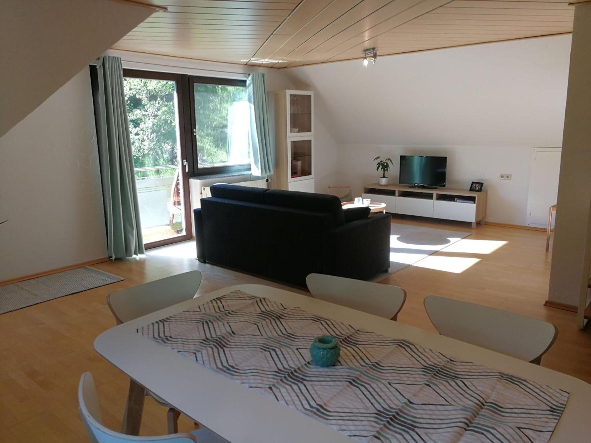 Two-Bedroom Deluxe Apartment with Garden View photo 2