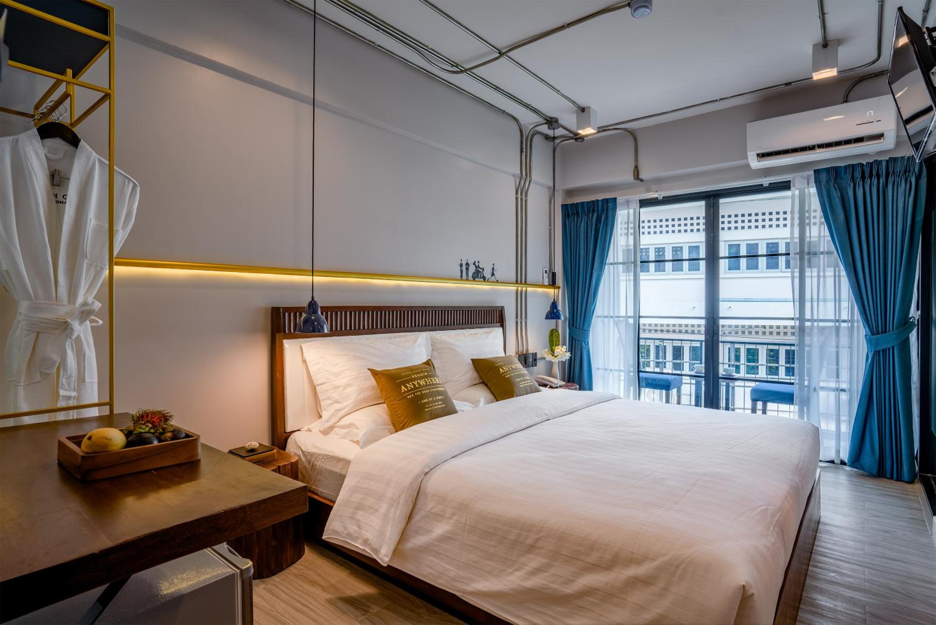 Deluxe Room - Photo 1