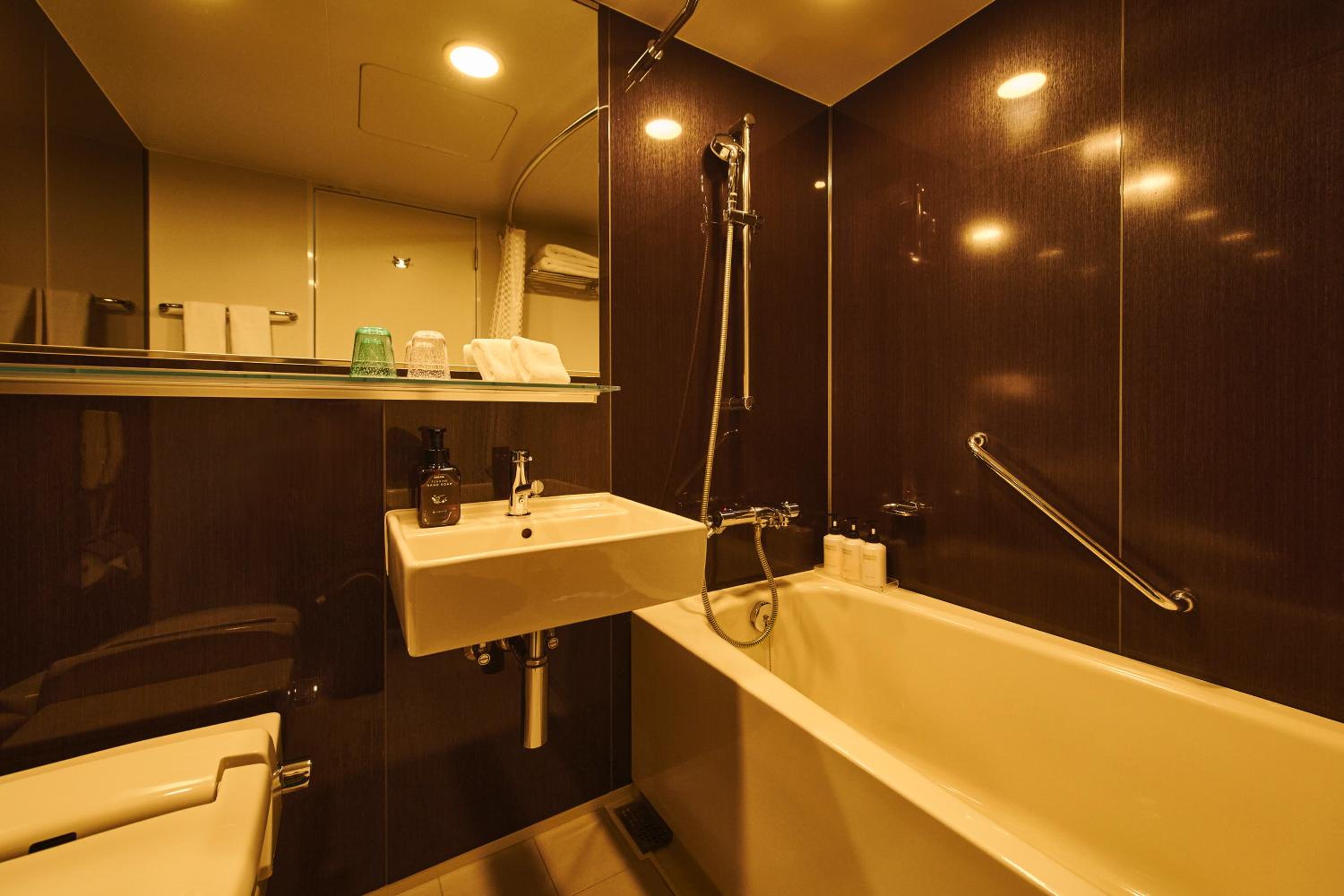 CROSS FLOOR - Double Room with Lounge Access - Photo 8