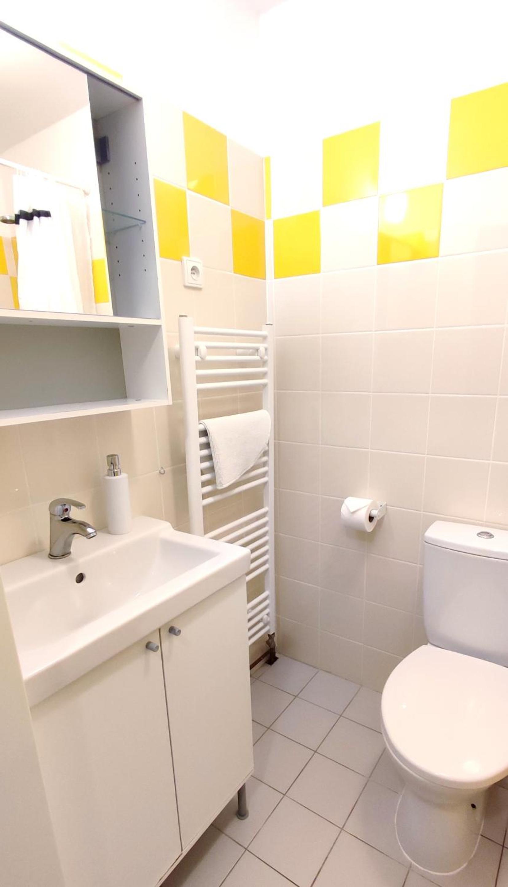 Apartment - Photo 5