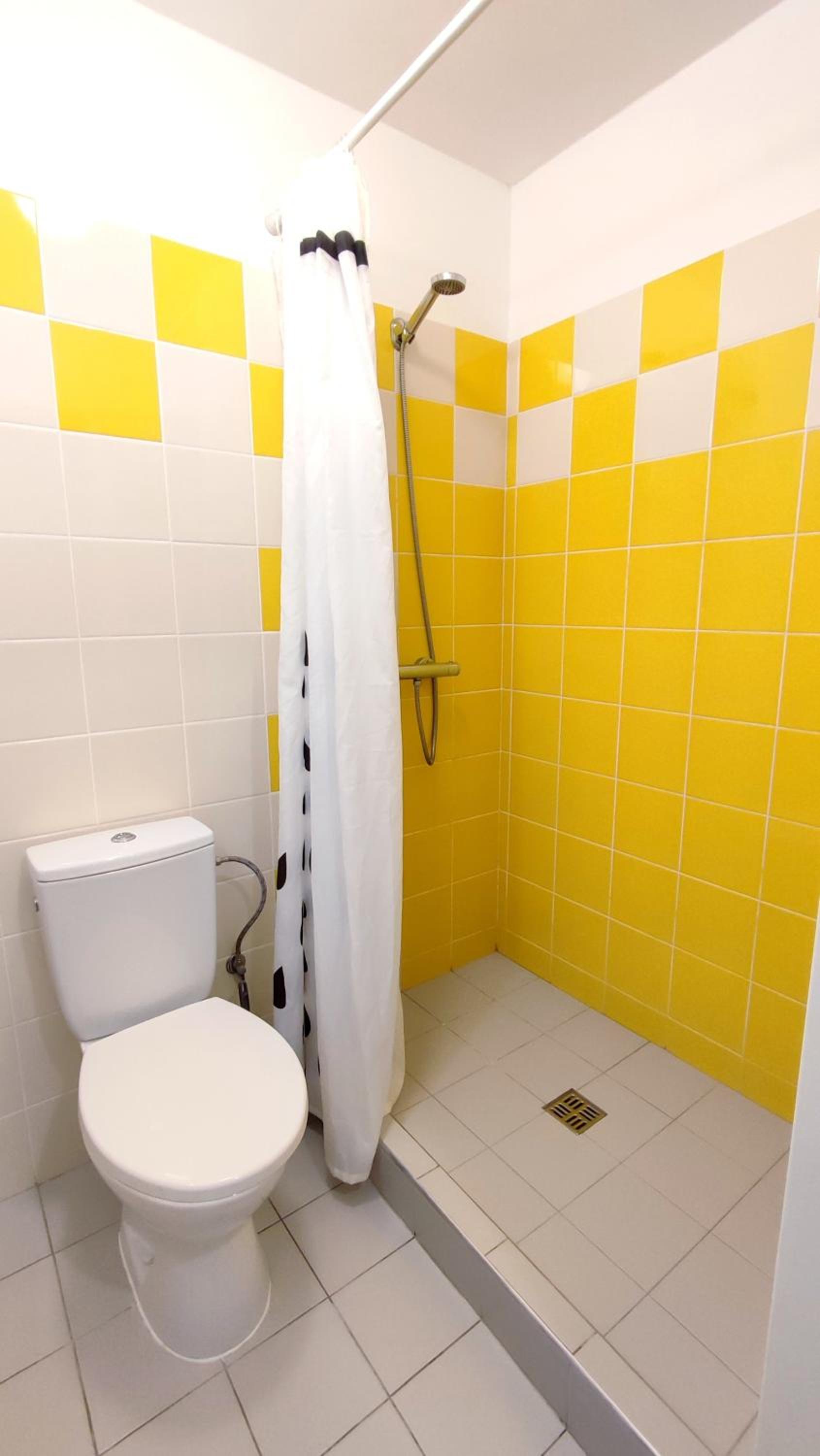 Apartment - Photo 4