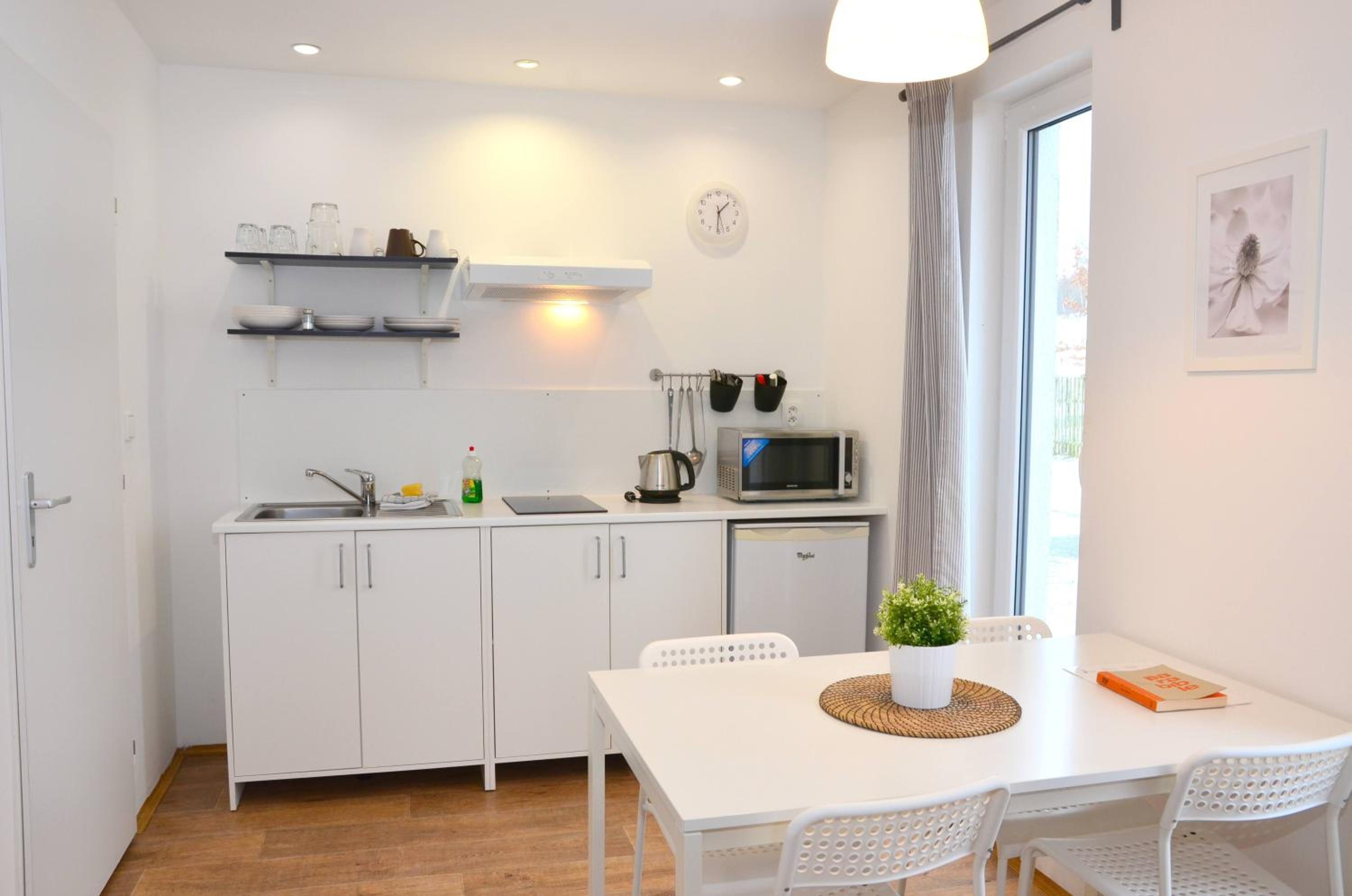 Apartment - Photo 11