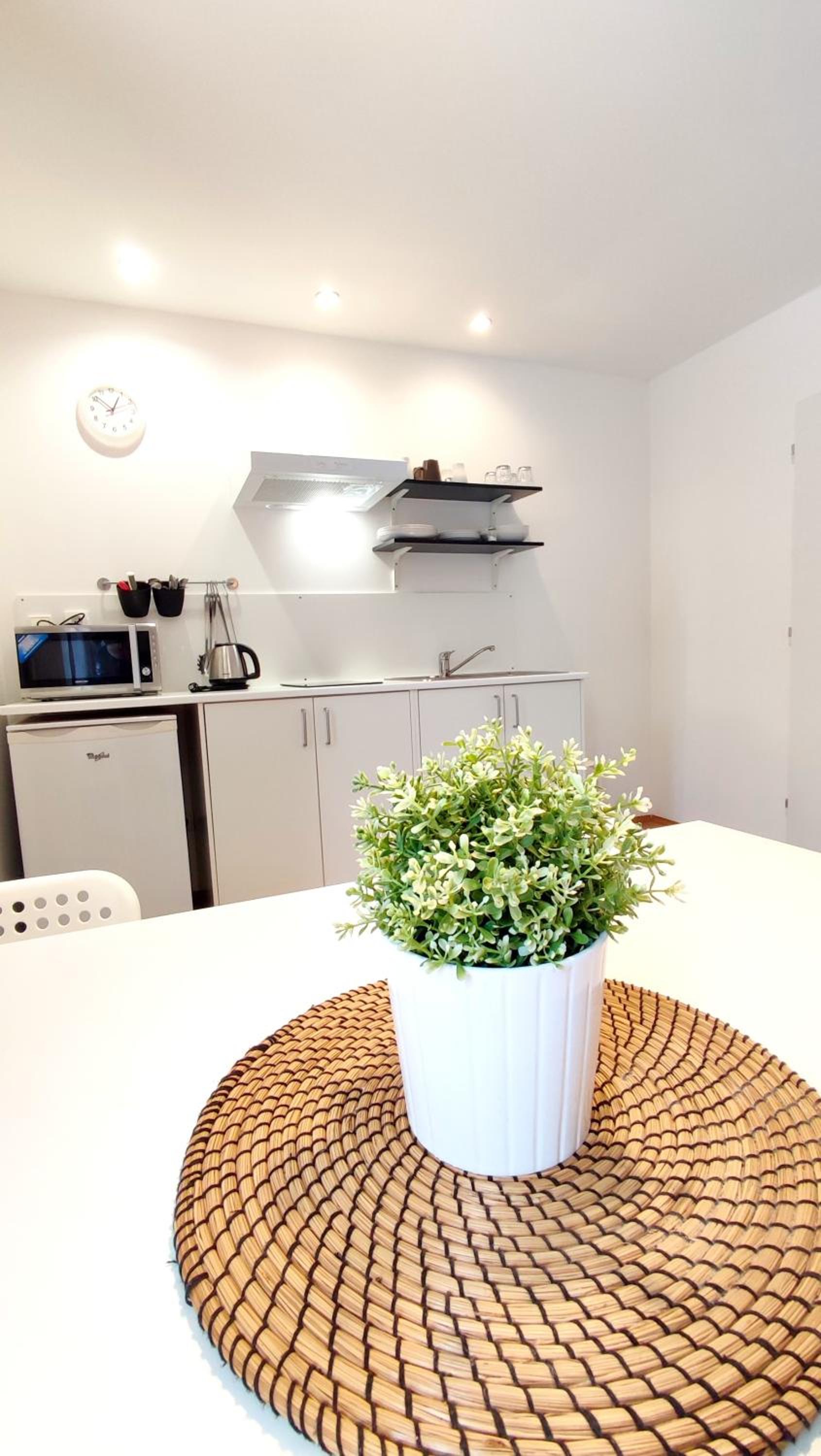 Apartment - Photo 9