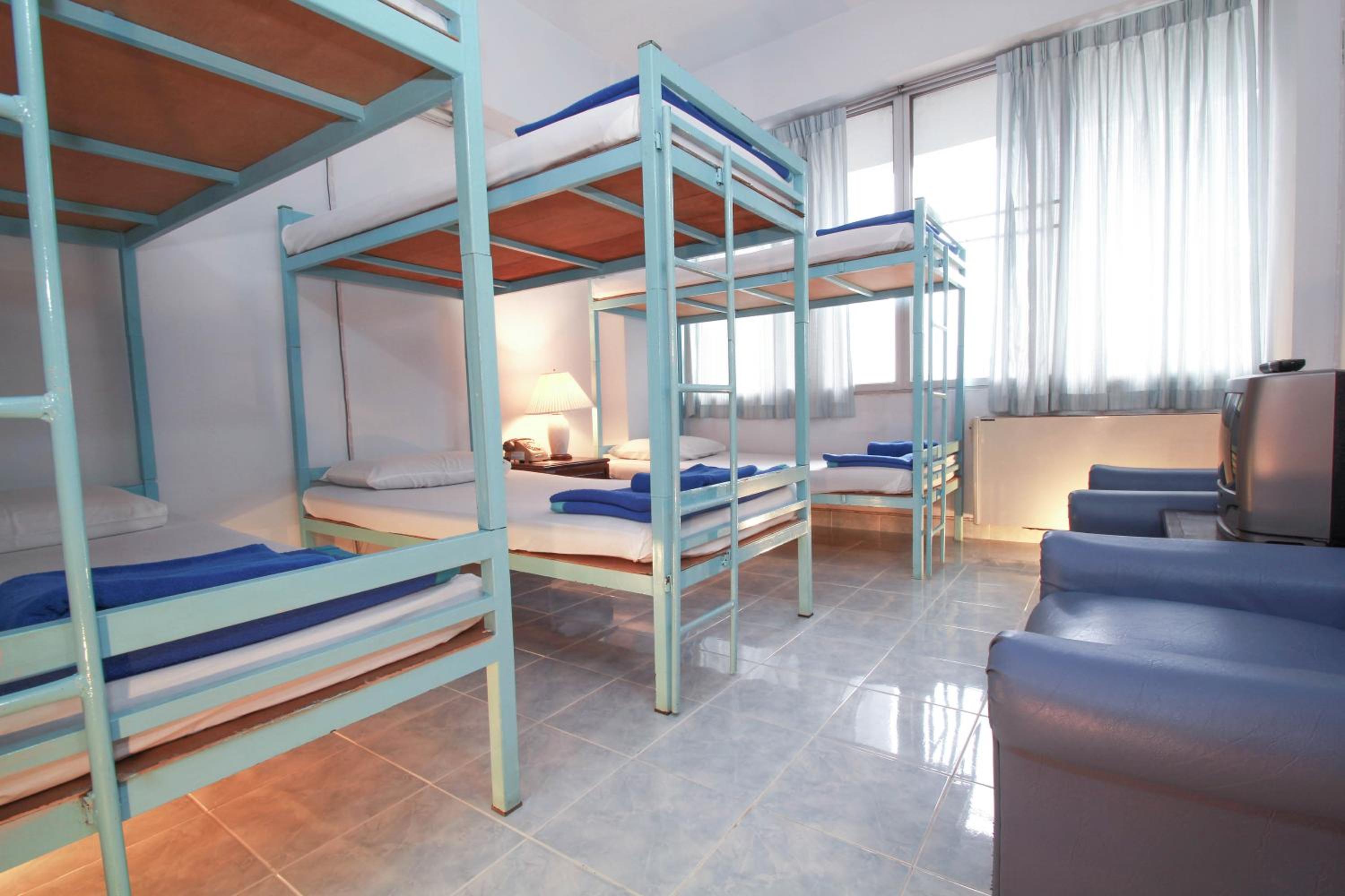 6-Bed Dormitory Room