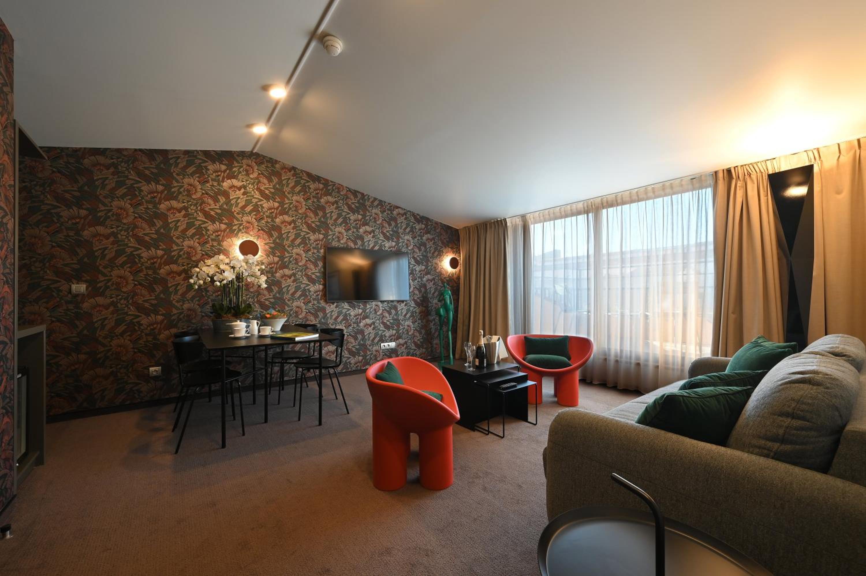 Suite with Terrace - Hyacinthe Rigaud - Photo 3