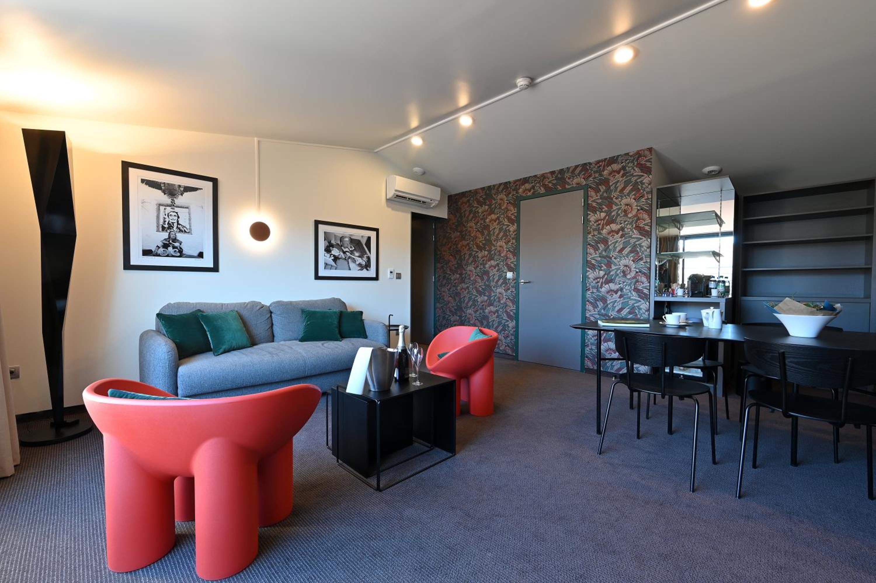 Suite with Terrace - Hyacinthe Rigaud - Photo 10