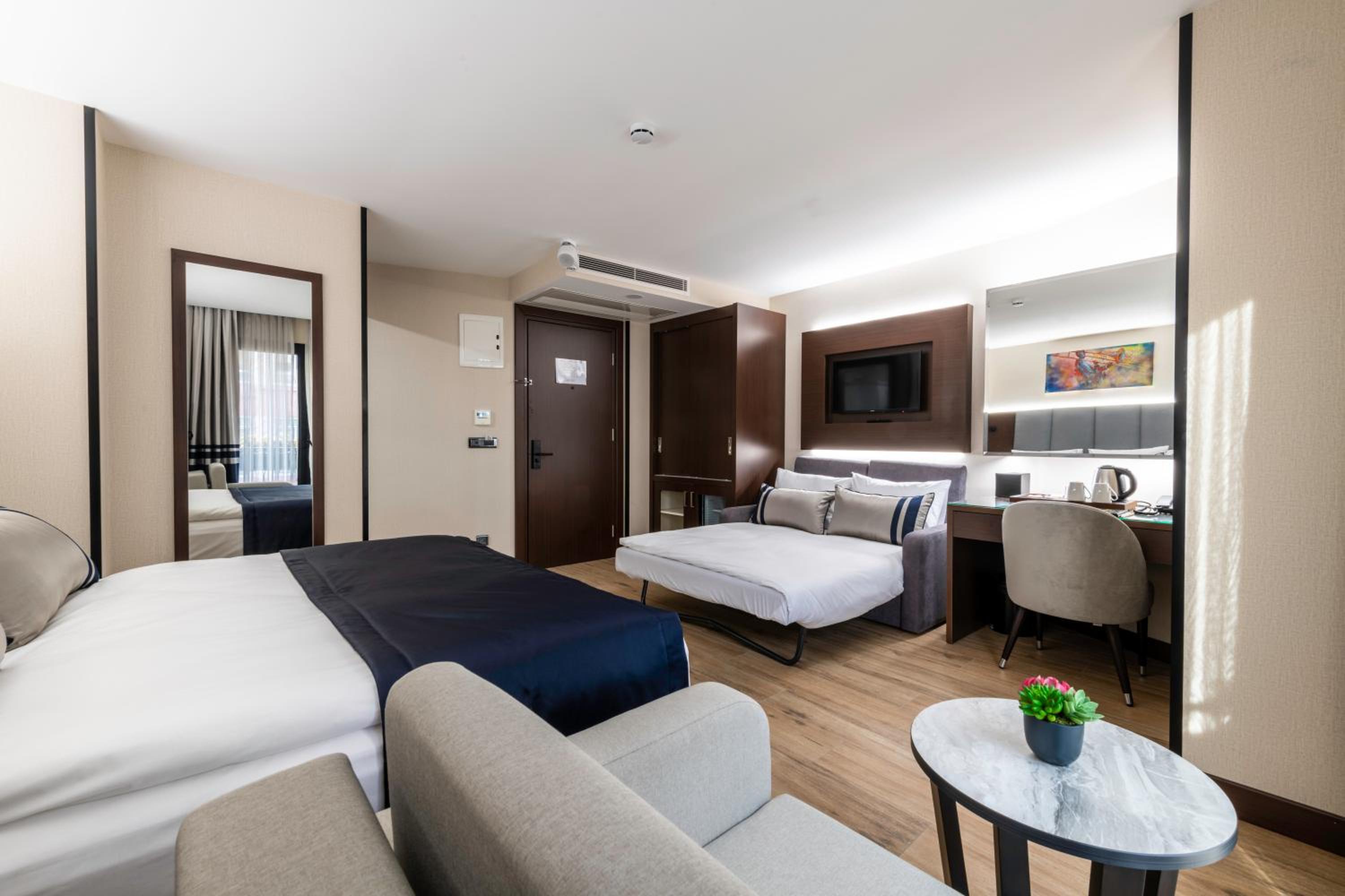 Quadruple Room photo 2