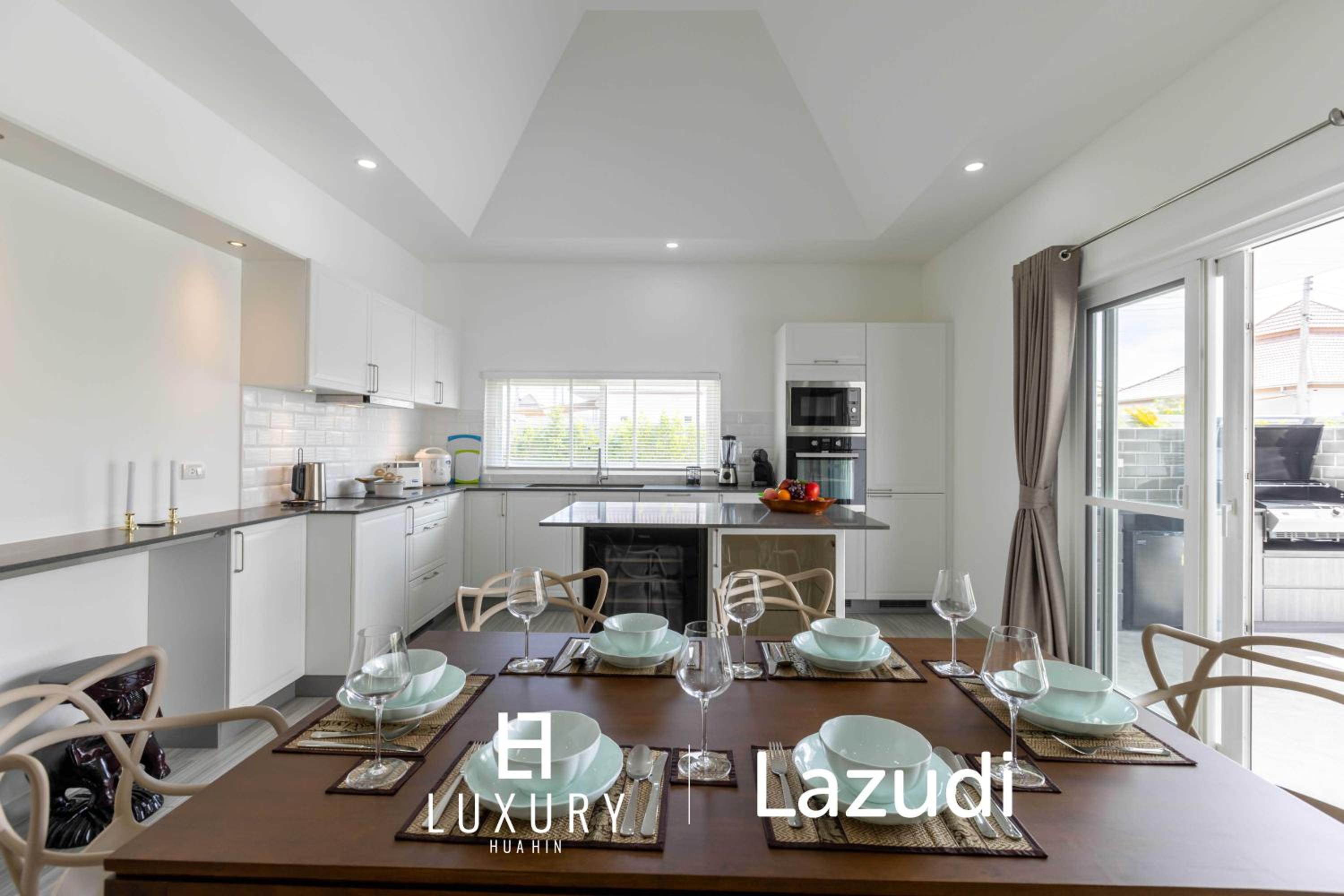 Three-Bedroom Villa - Photo 24