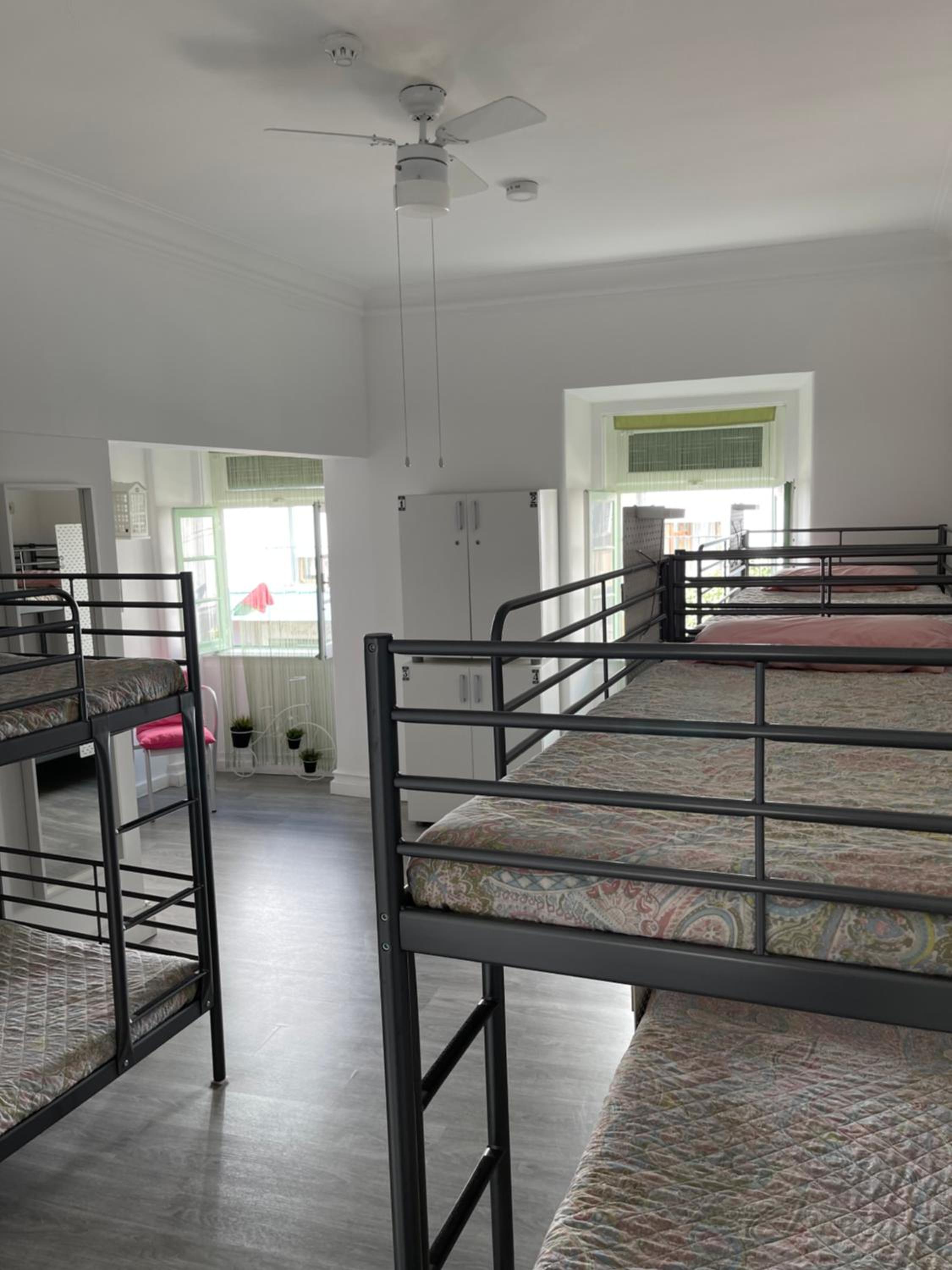 Bed in 6-Bed Female Dormitory Room photo 1