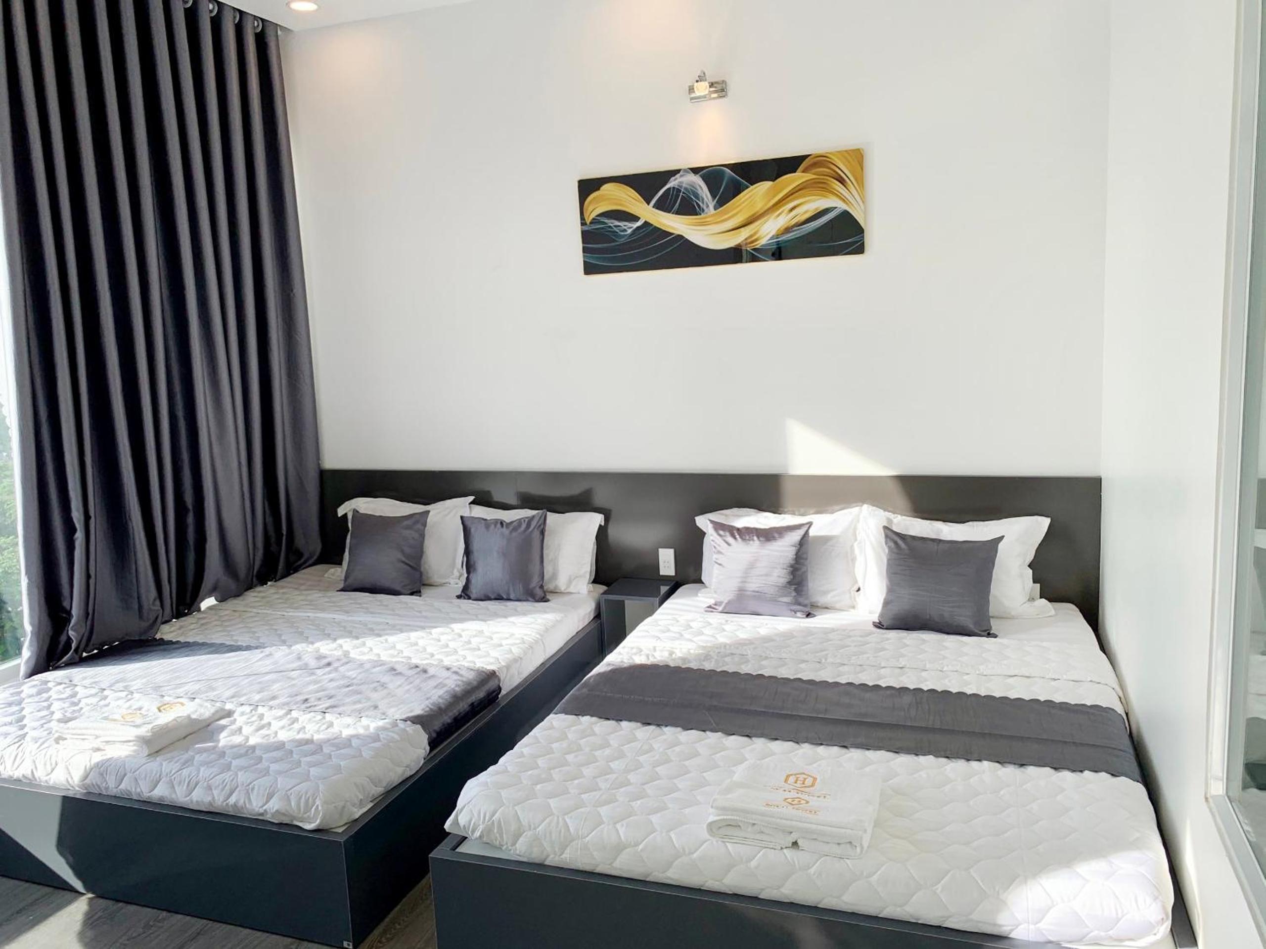 Quadruple Room with Balcony photo 1