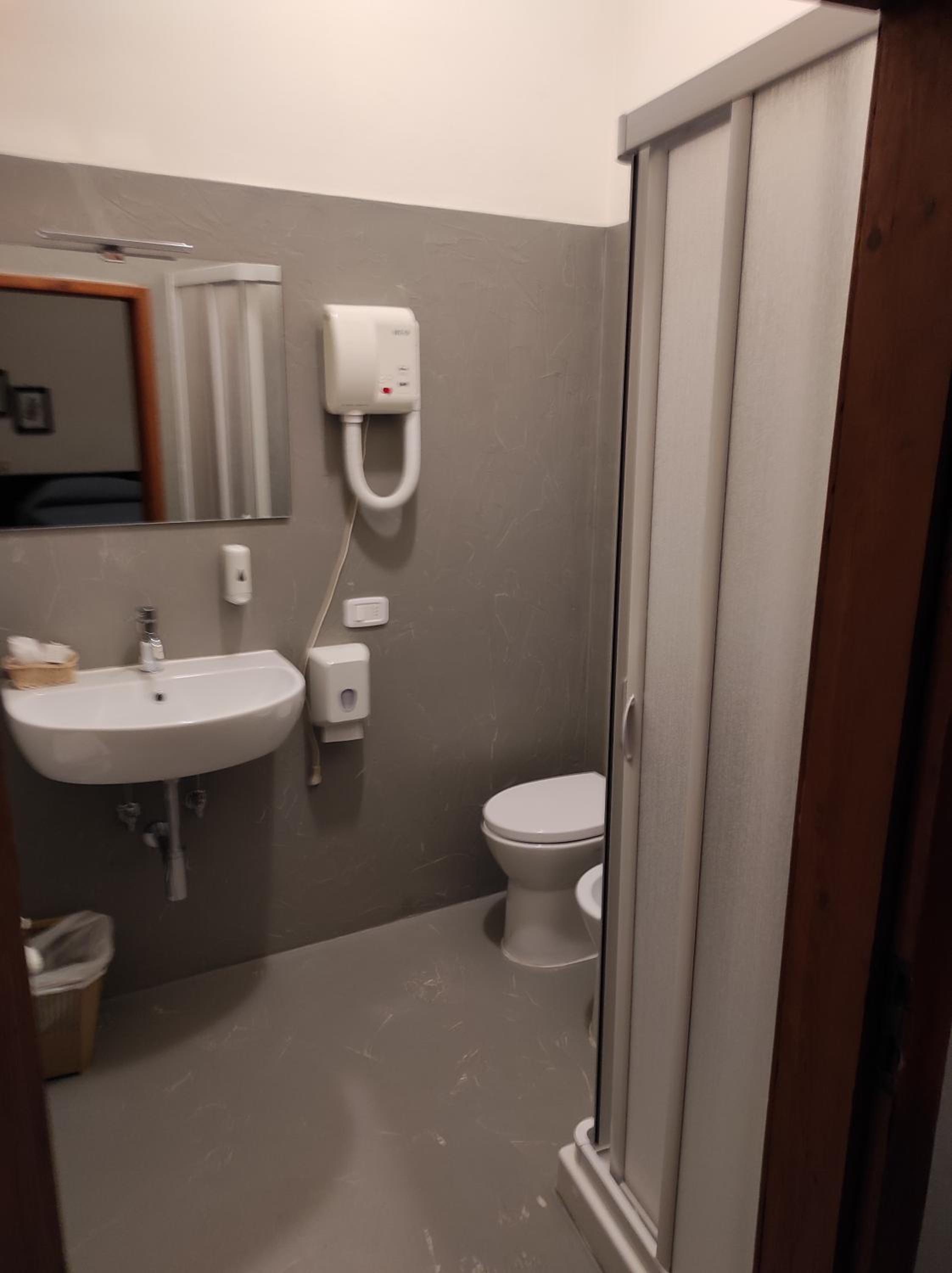 Standard Double or Twin Room photo 2