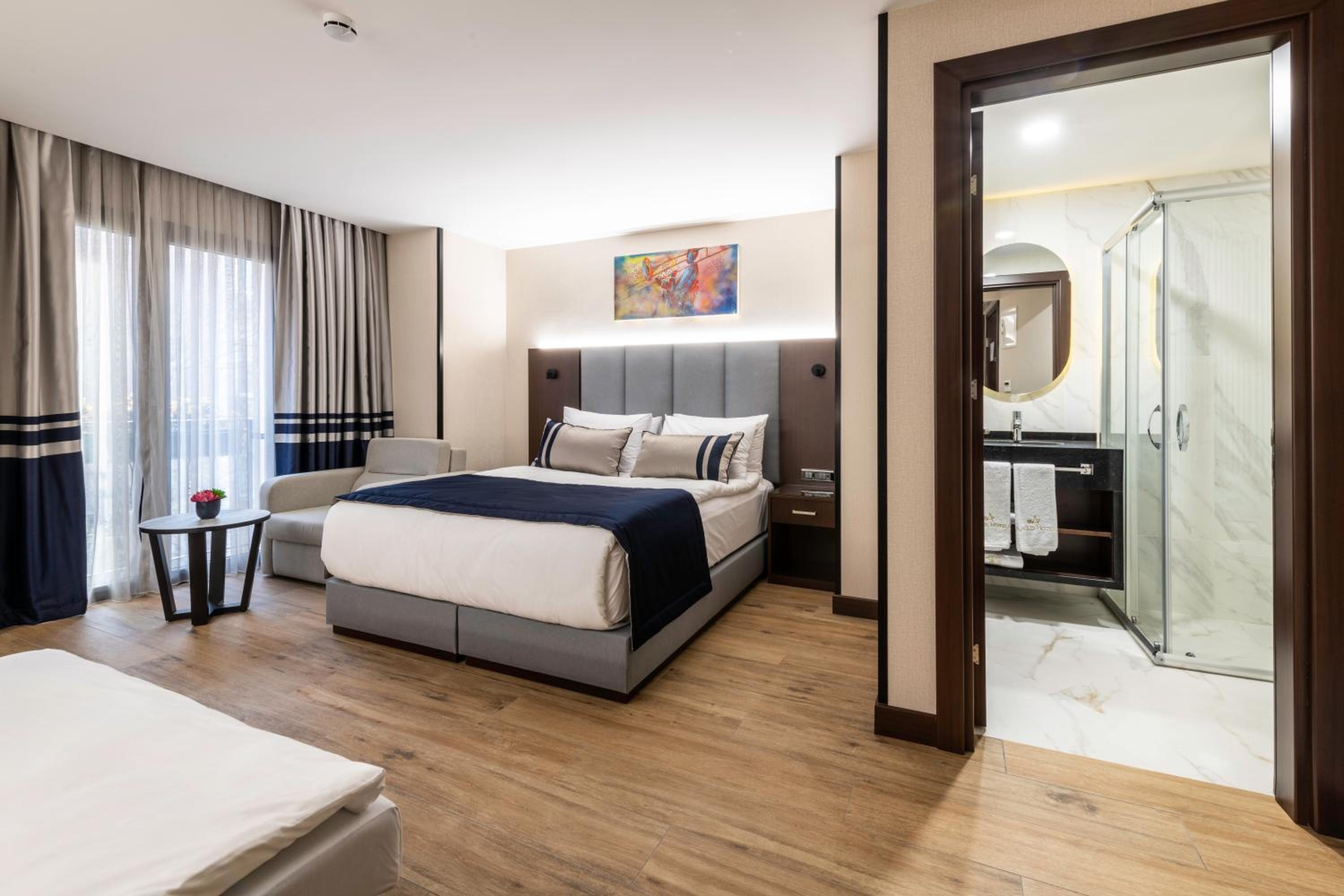 Quadruple Room photo 3