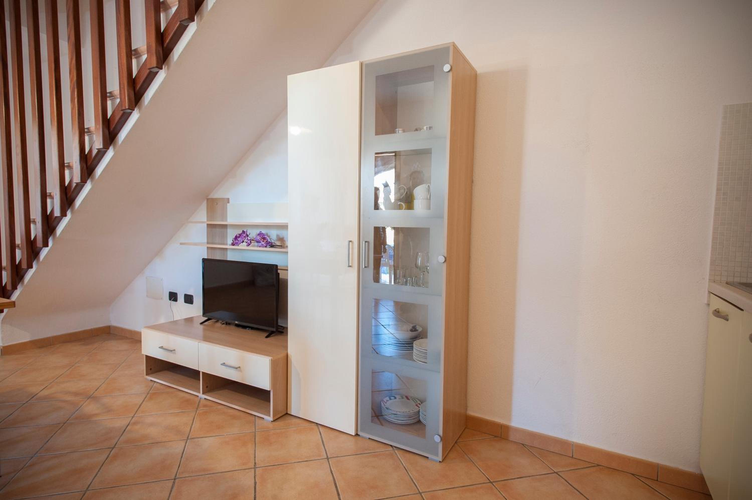 Two-Bedroom House - Split Level photo 1