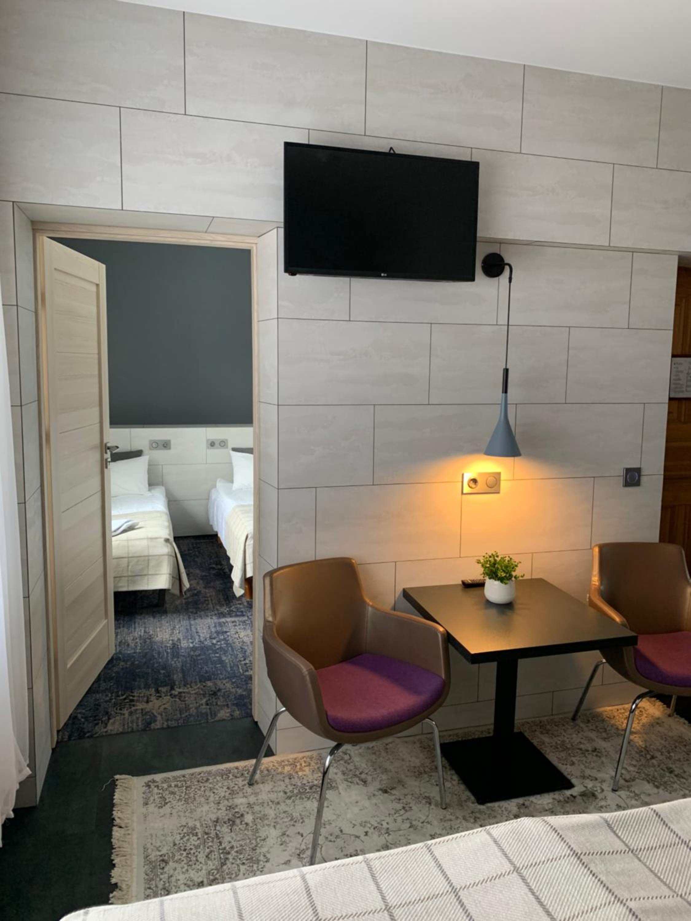 Superior Quadruple Room - Photo 10
