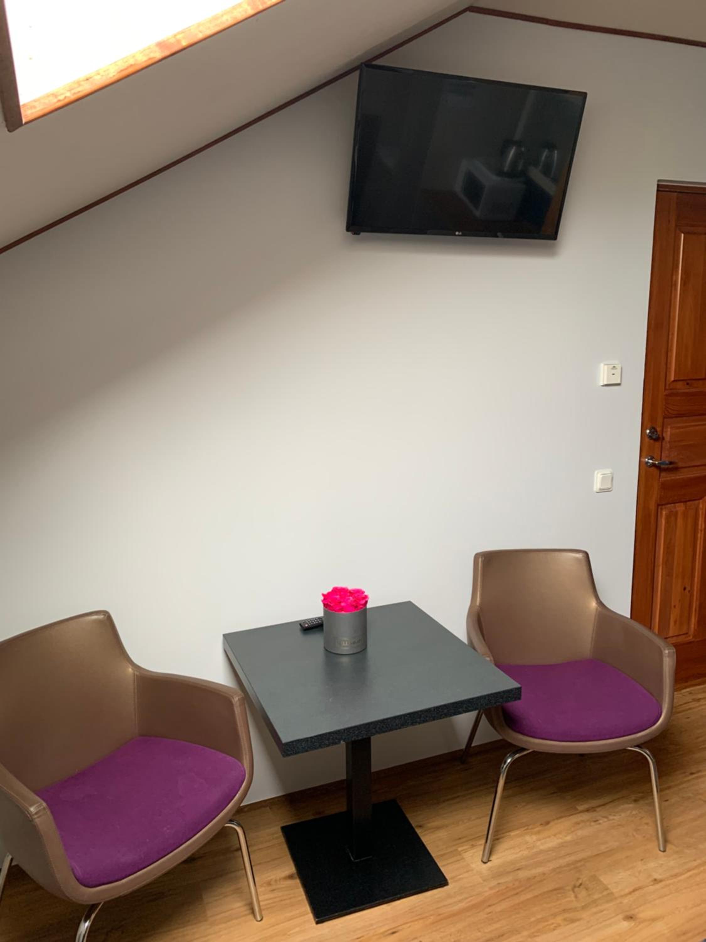 Double Room - Photo 3