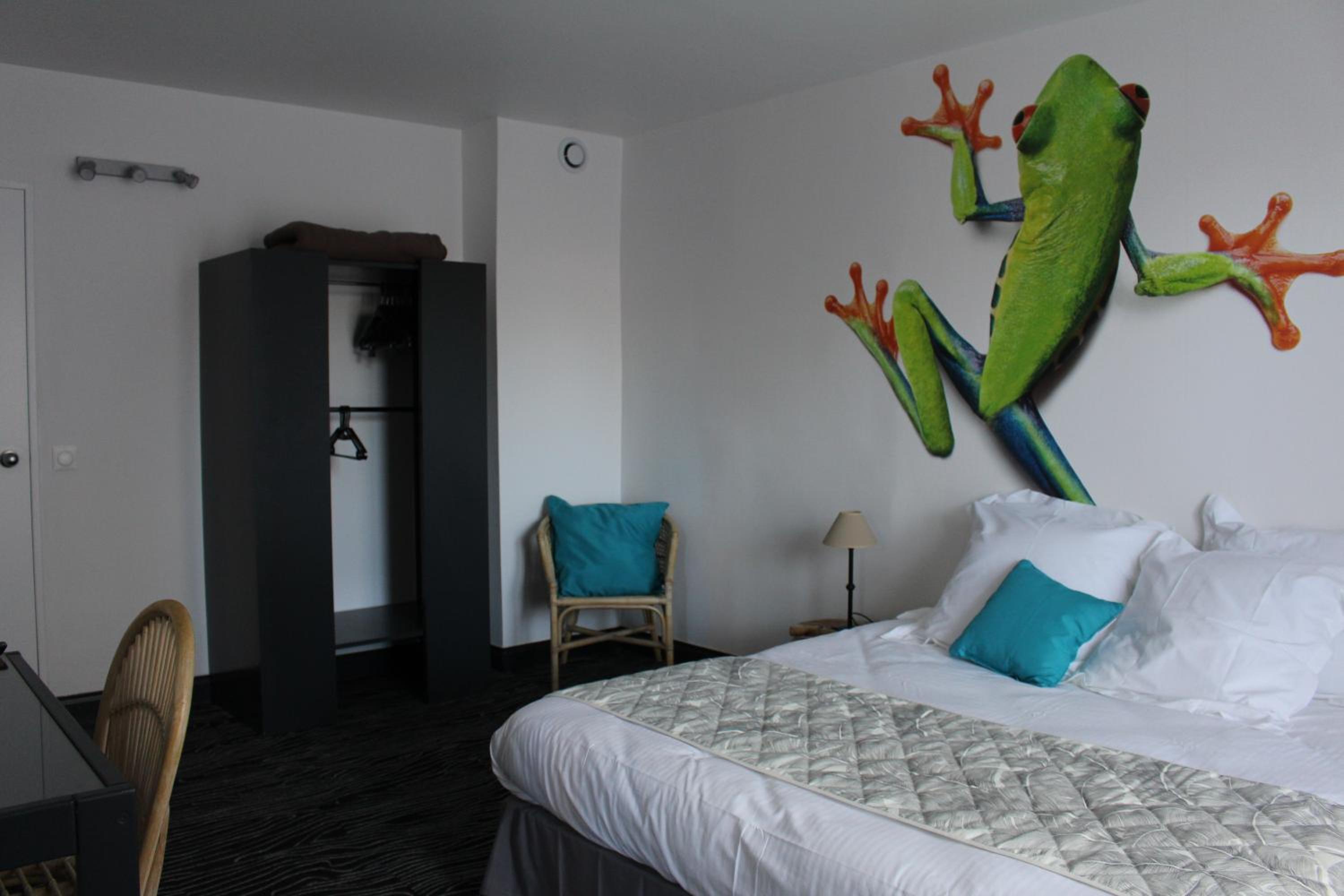 Double Room - Disability Access photo 3