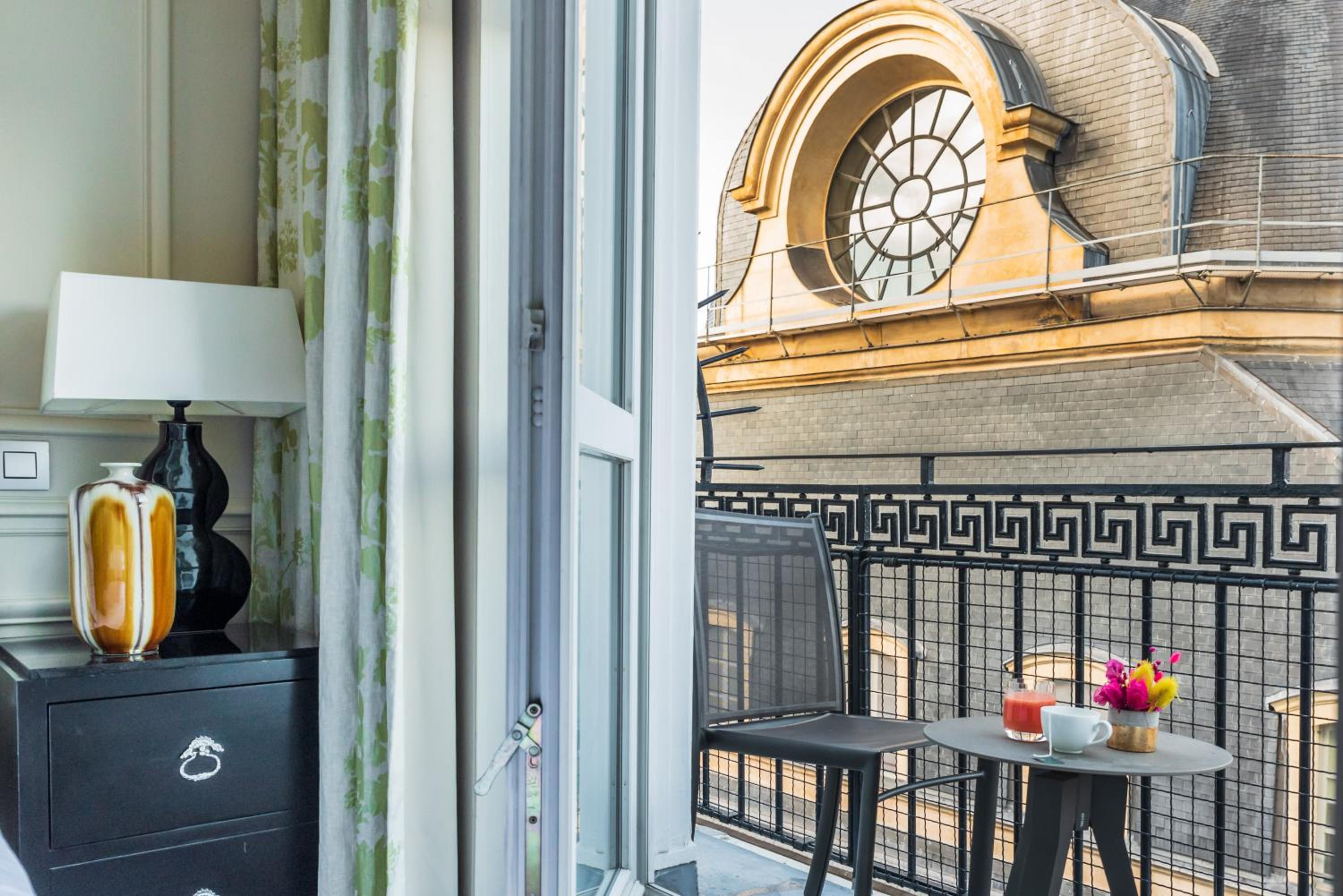 Superior Room with Balcony photo 3