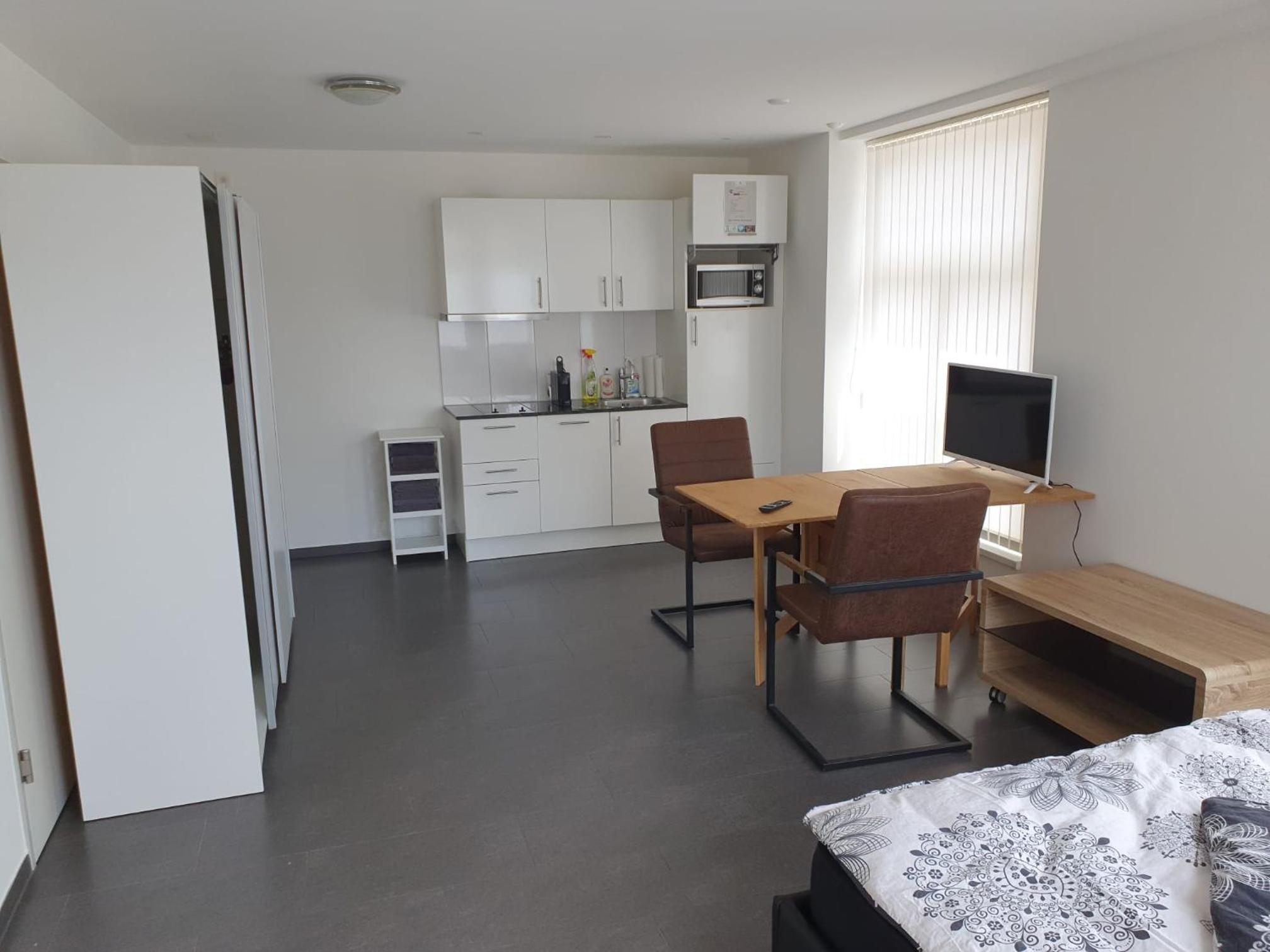 One-Bedroom Apartment - Photo 16