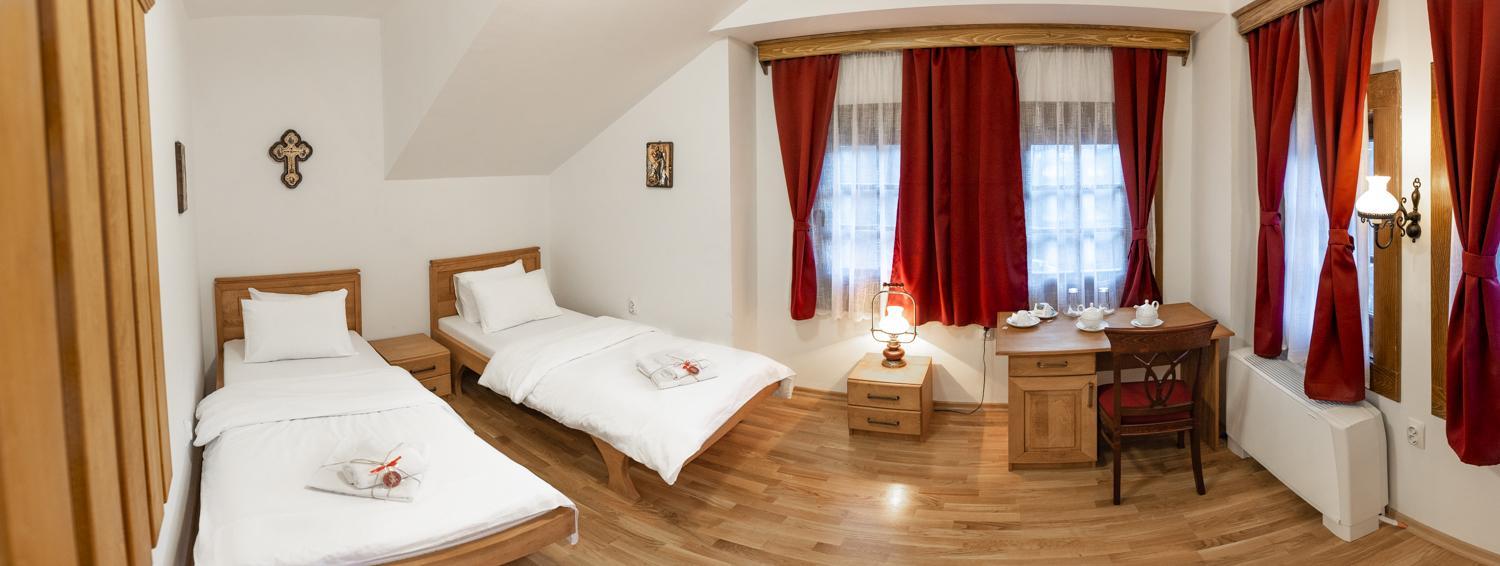 Double Room with Mountain View - Photo 1