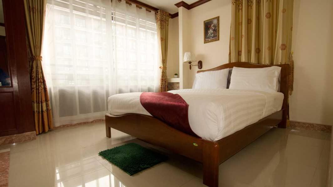 Standard Double Room - Photo 1