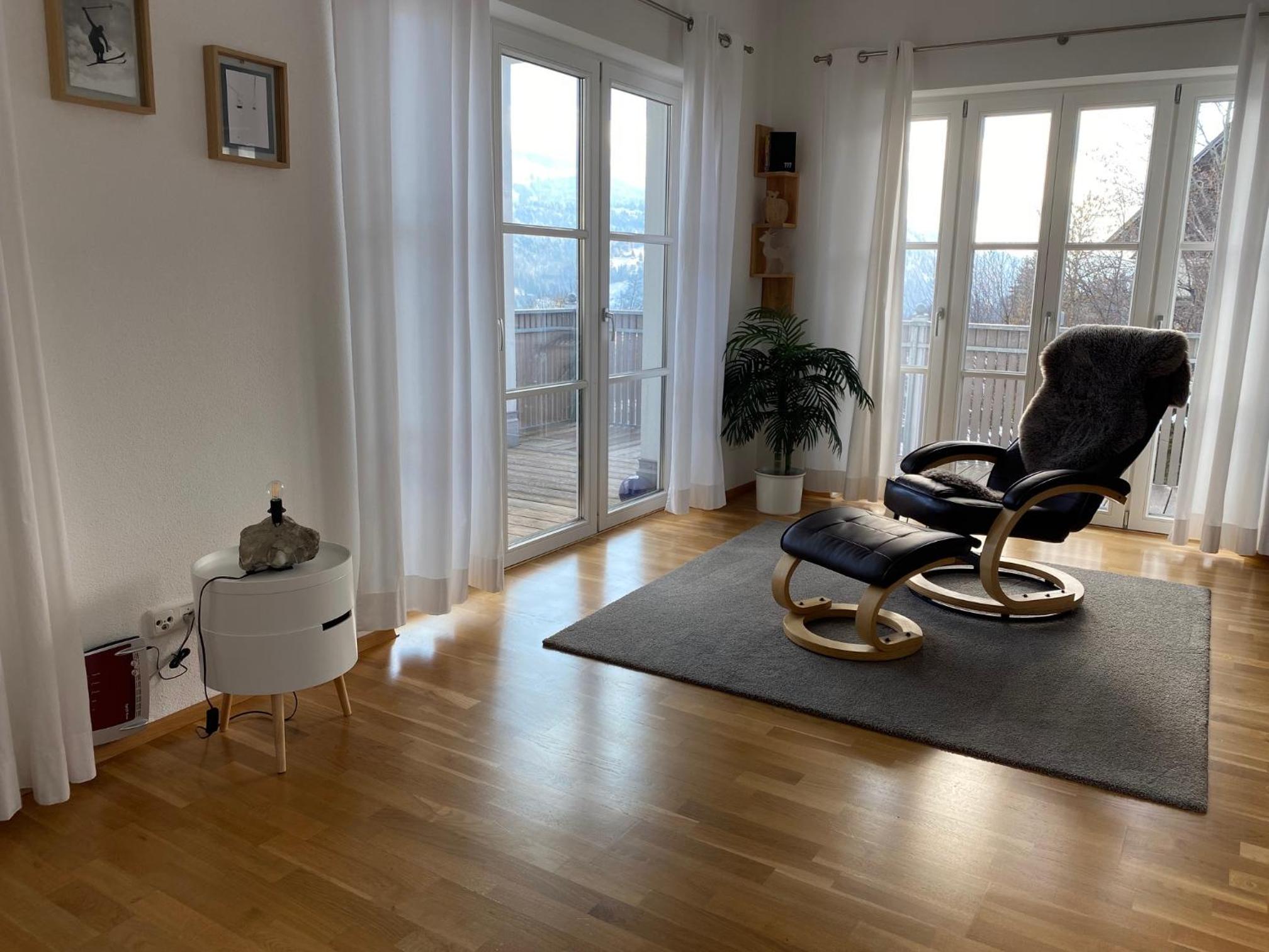 Two-Bedroom Apartment with Bathroom photo 2