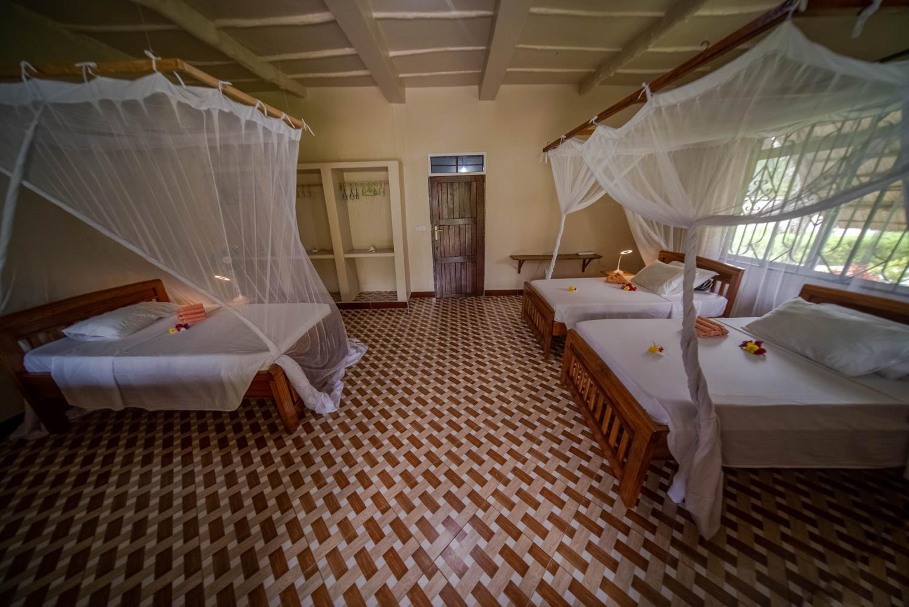 Deluxe Triple Room - Photo 2