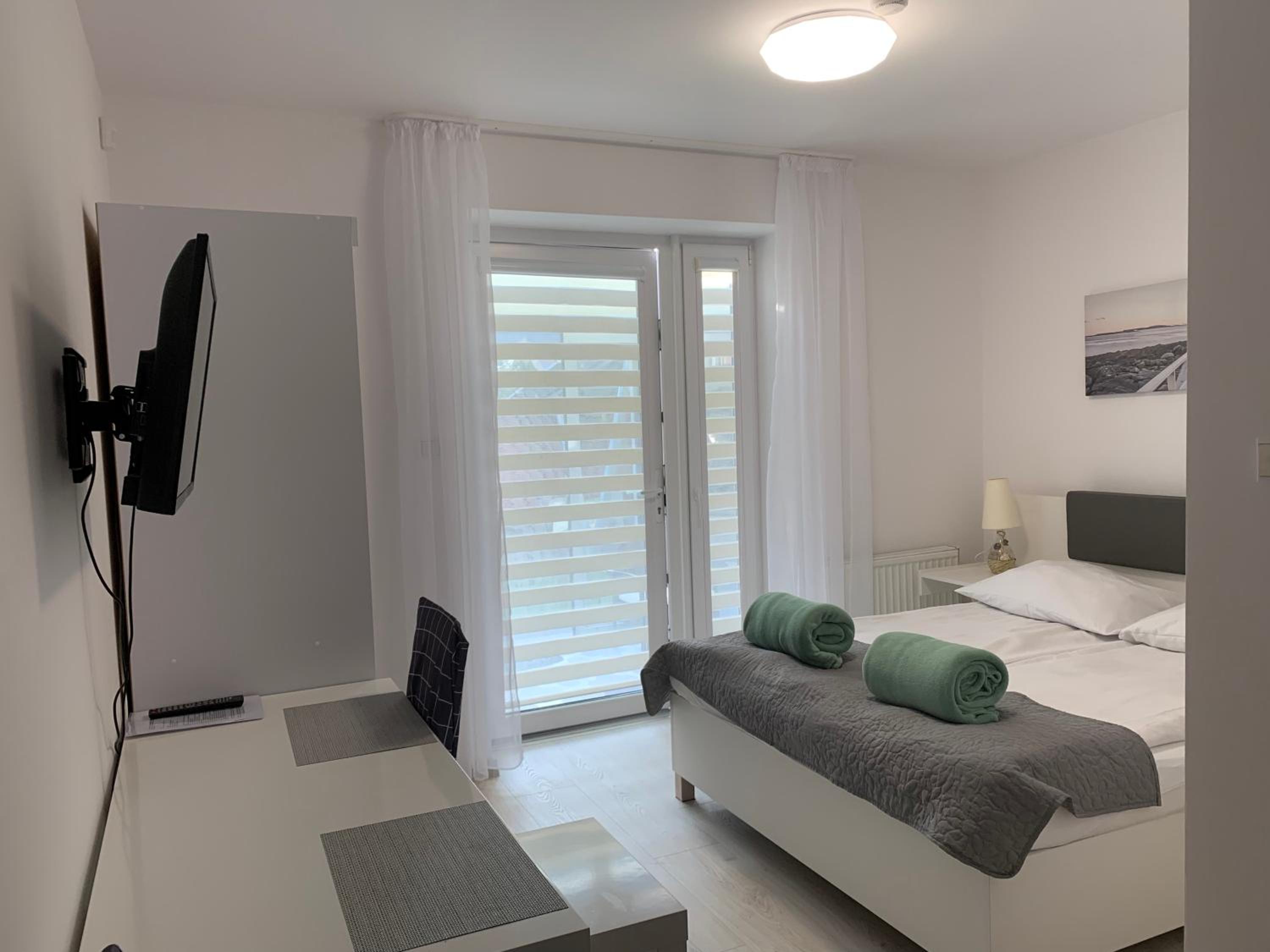 Double Room - Photo 16