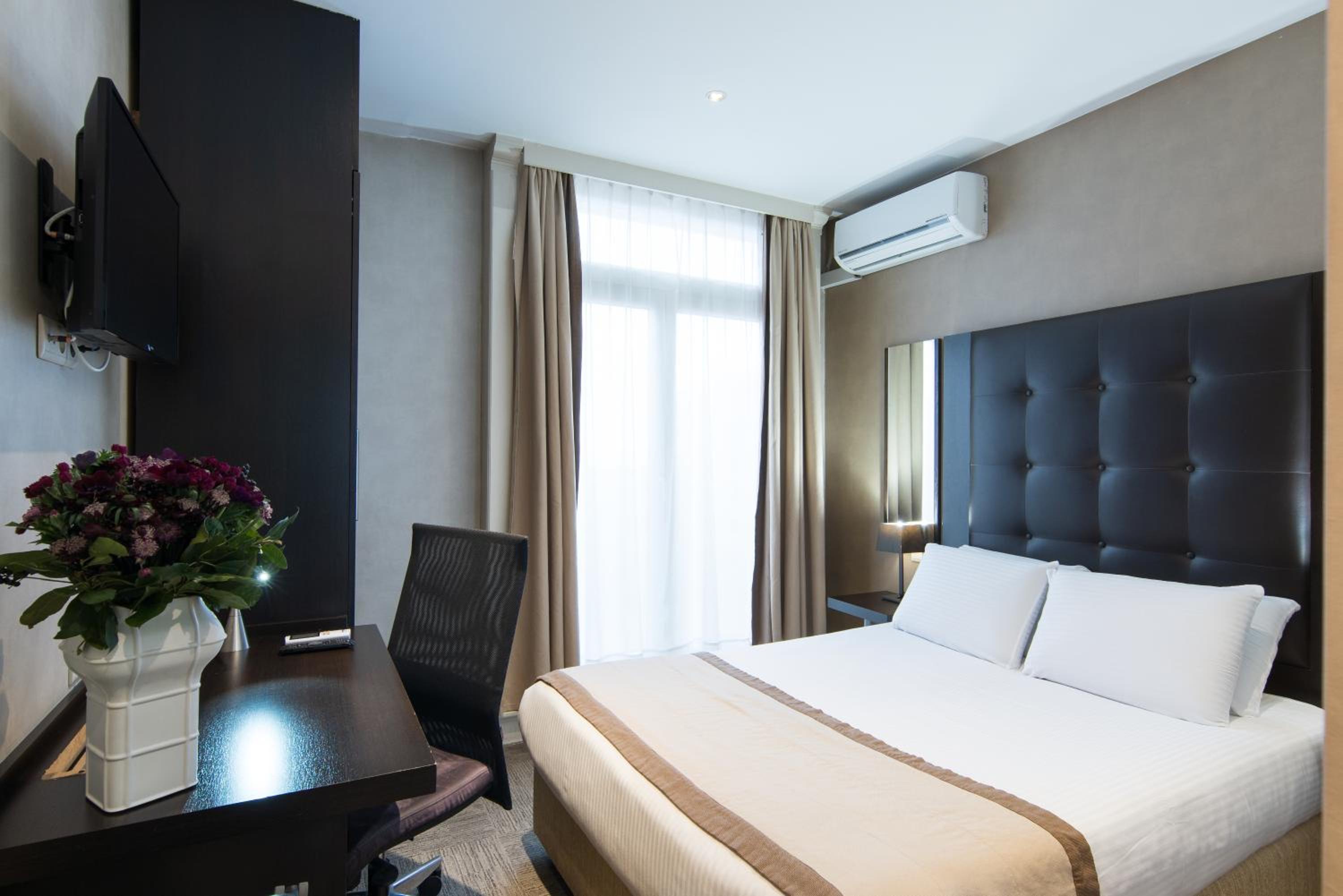 Standard Double Room - Photo 1