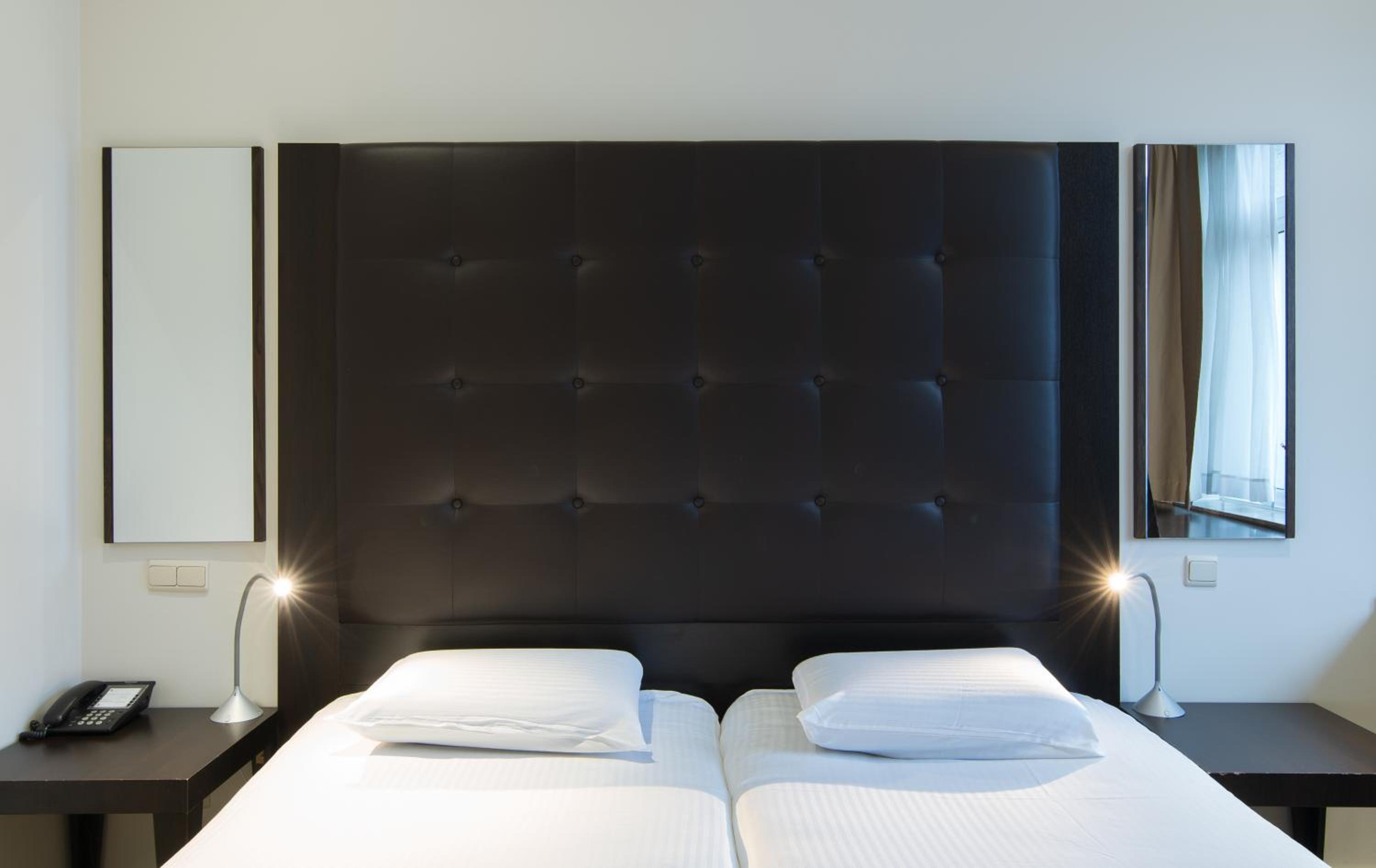 Standard Twin Room - Photo 2