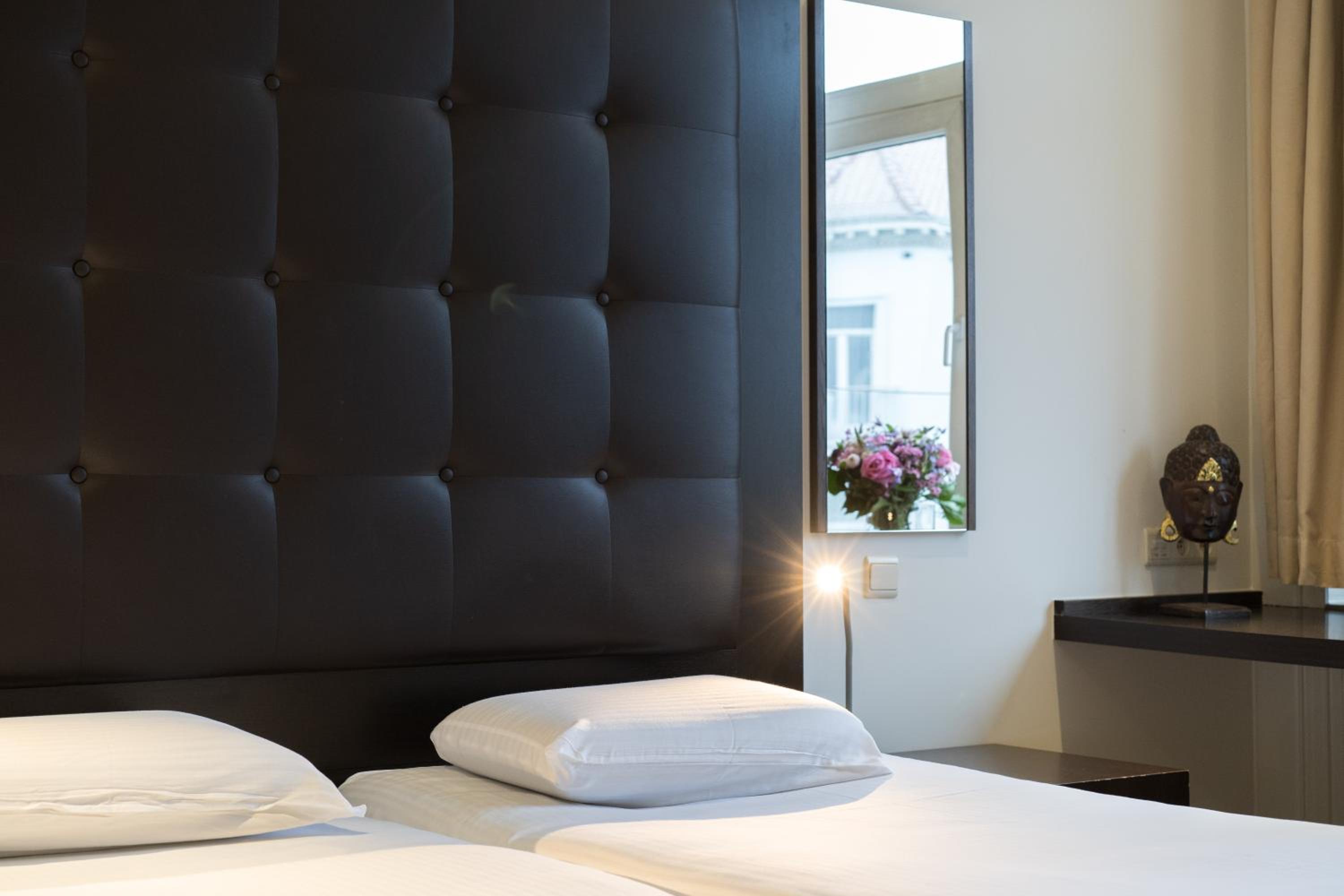 Standard Twin Room - Photo 6