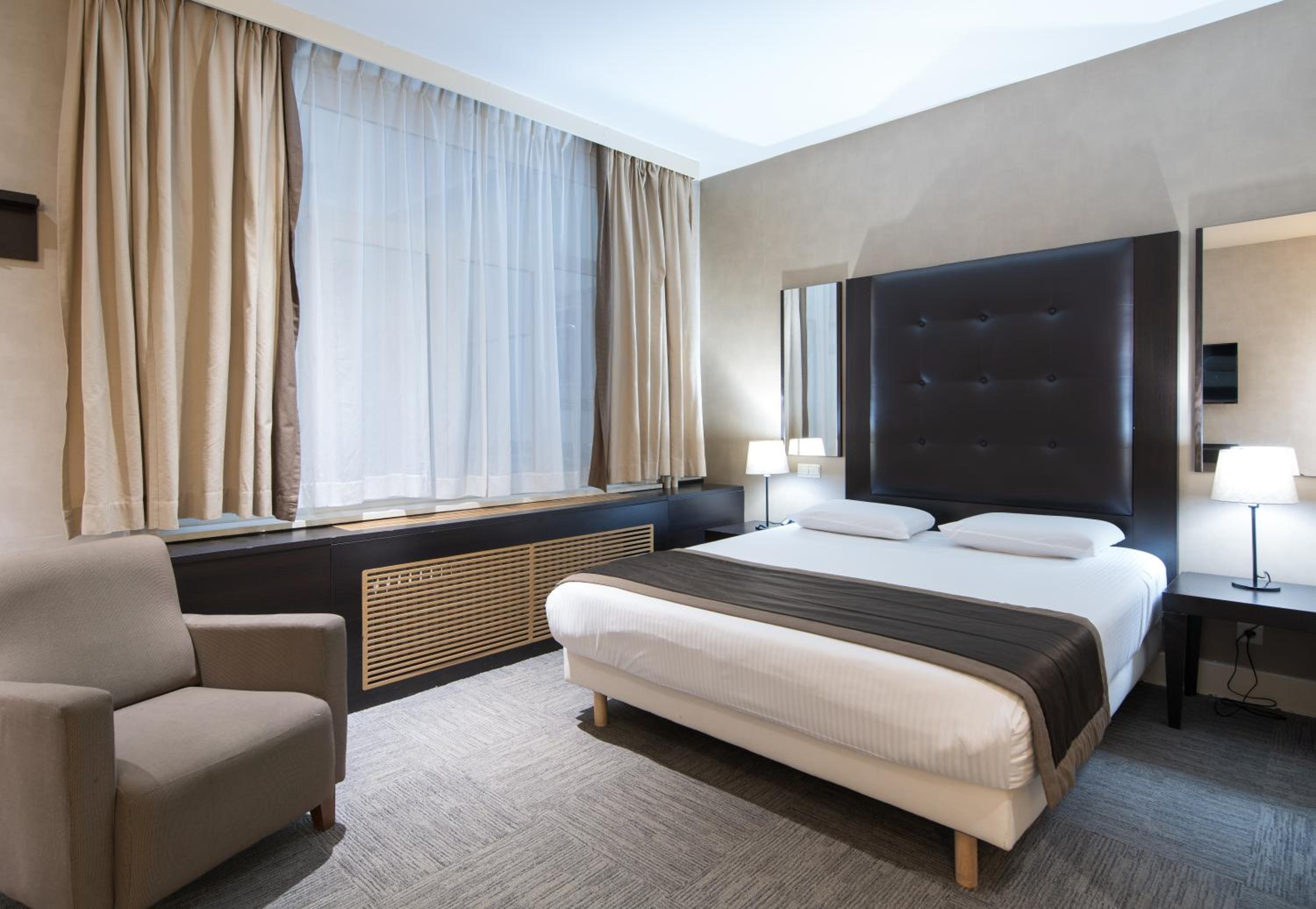 Business Double Room - Photo 11