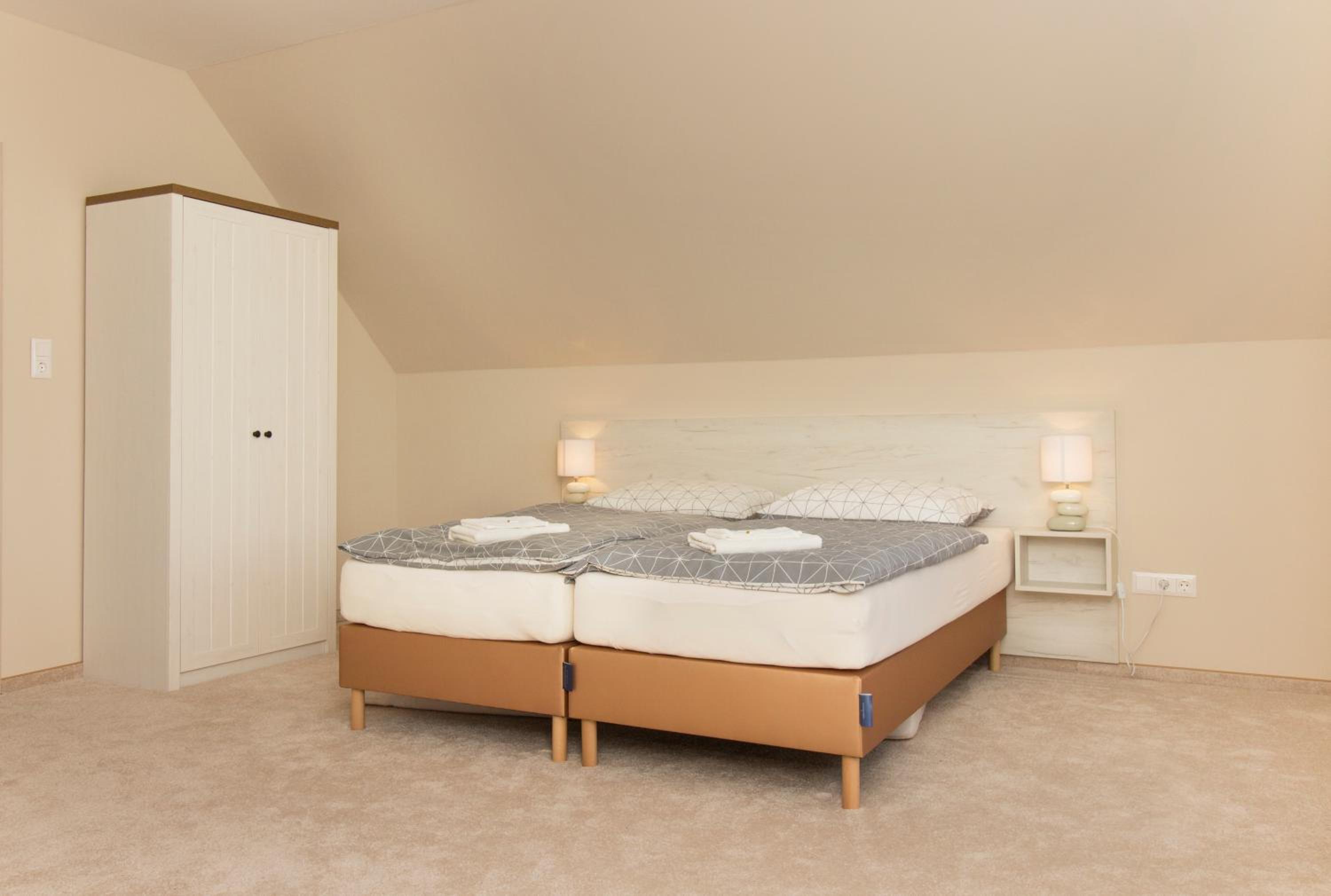 Three-Bedroom Apartment - Photo 13
