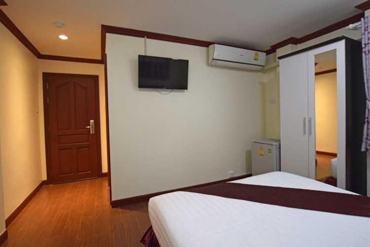 Small Double Room - Photo 4